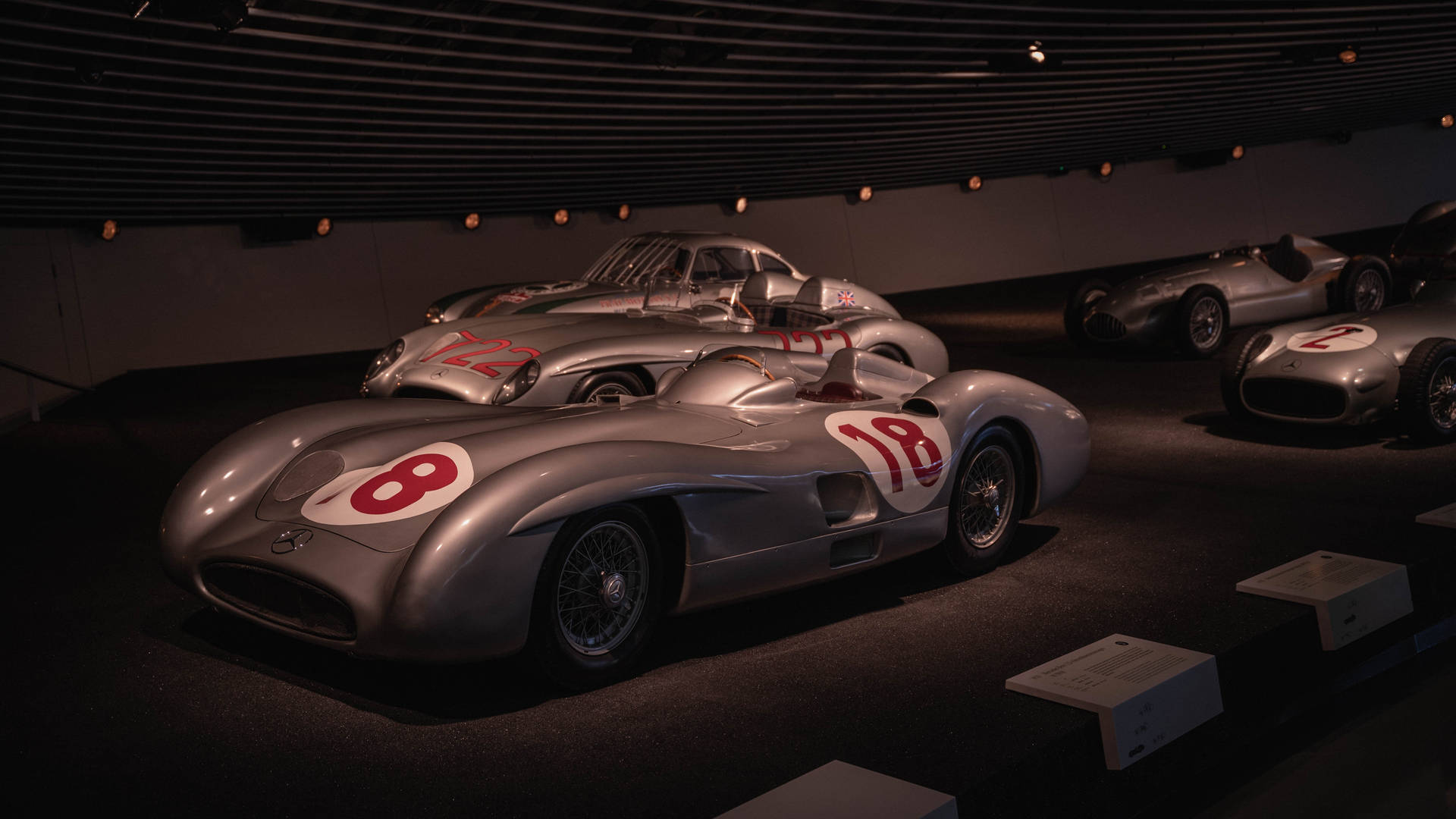 Mercedes Amg Silver Arrow 300