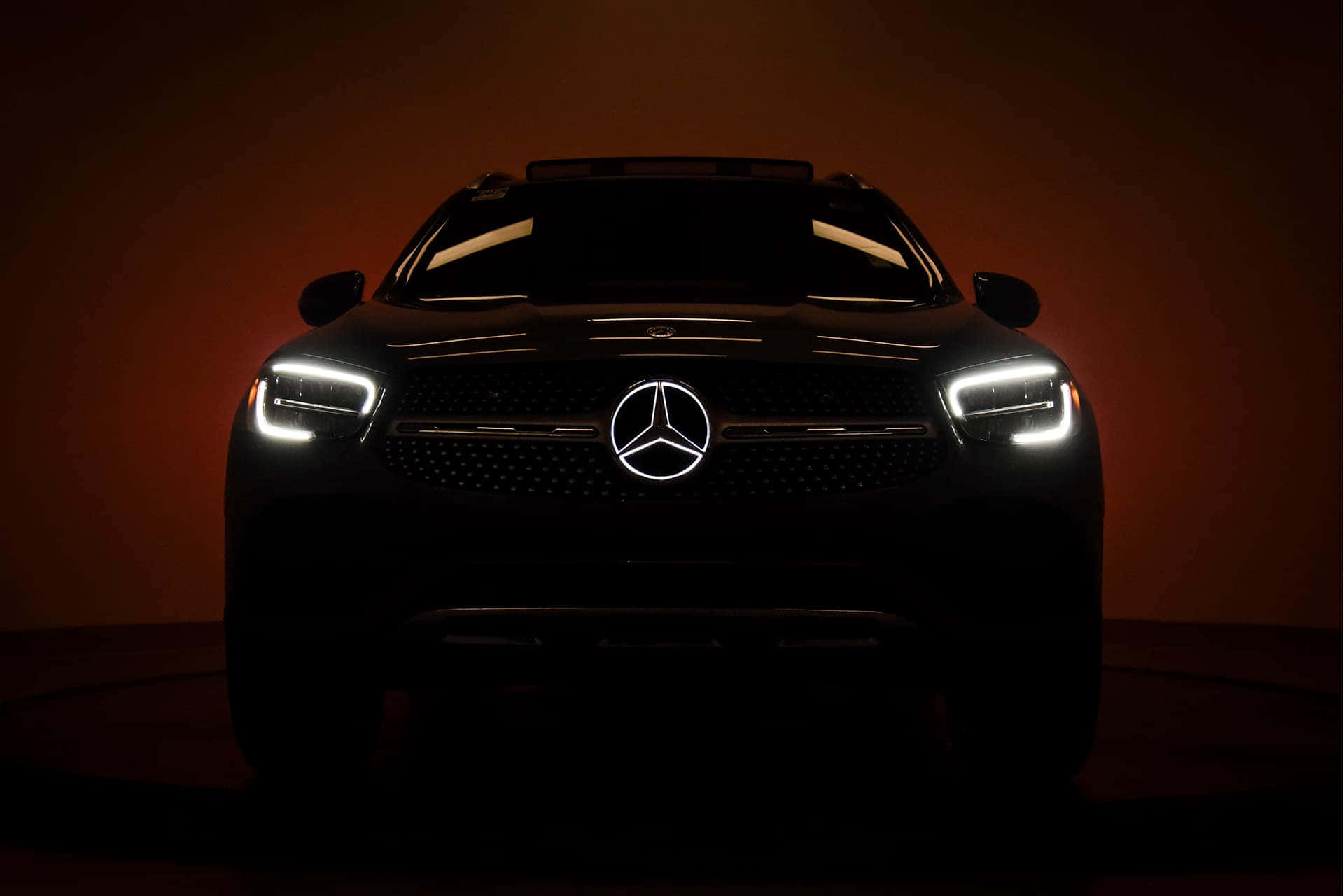 Mercedes Benz Gle - A Black Suv In The Dark