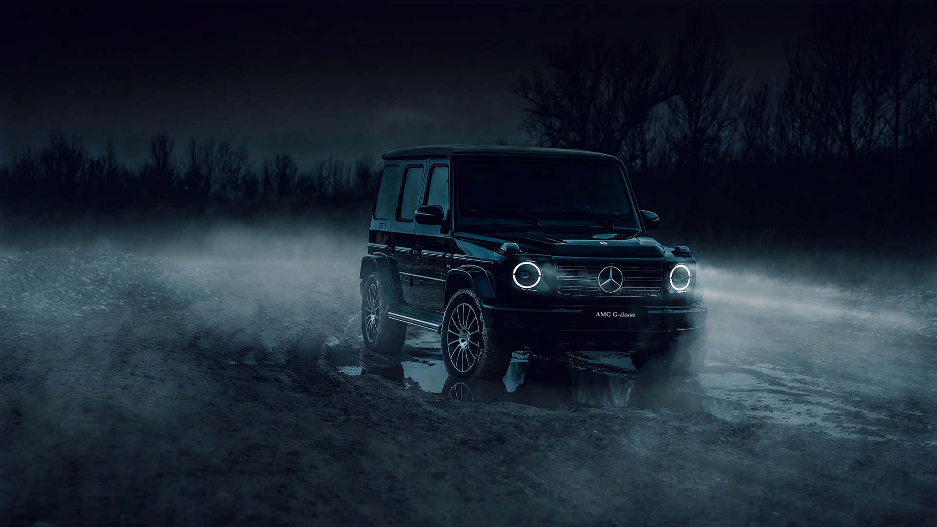 Mercedes G-class Black Background