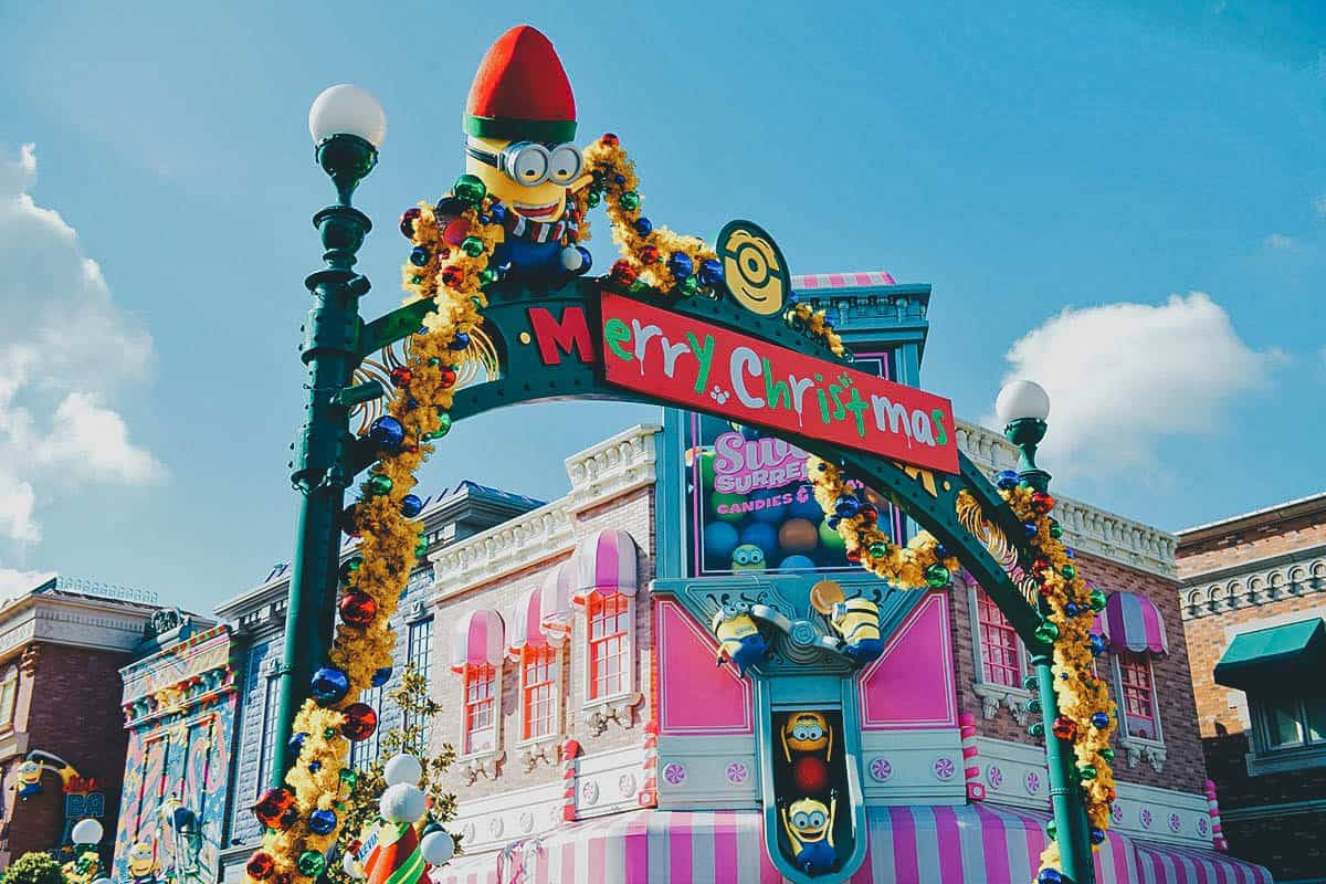 Merry Christmas Greeting From Universal Studios