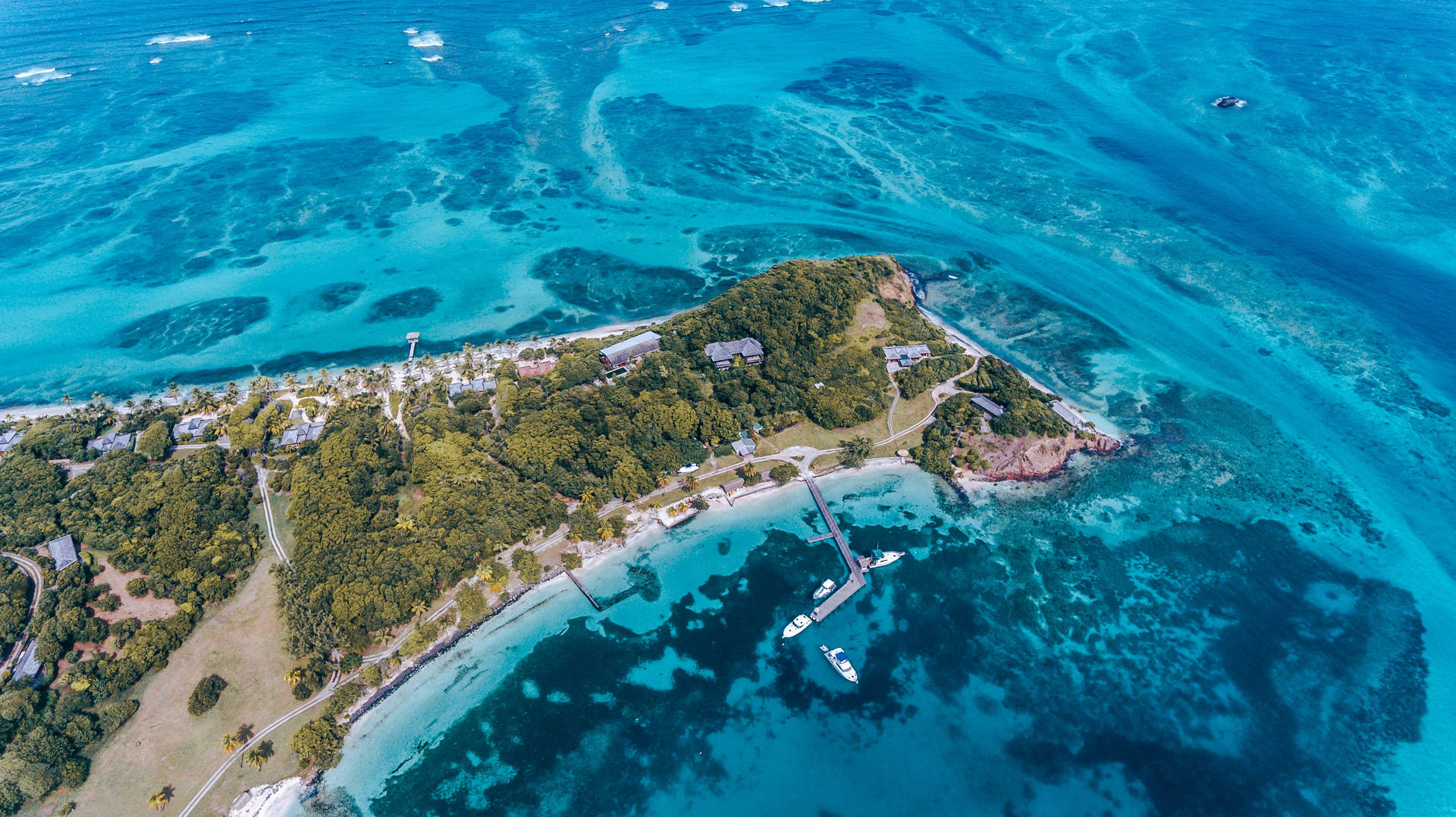 Mesmerizing View Of St Vincent And The Grenadines Ocean And Reefs