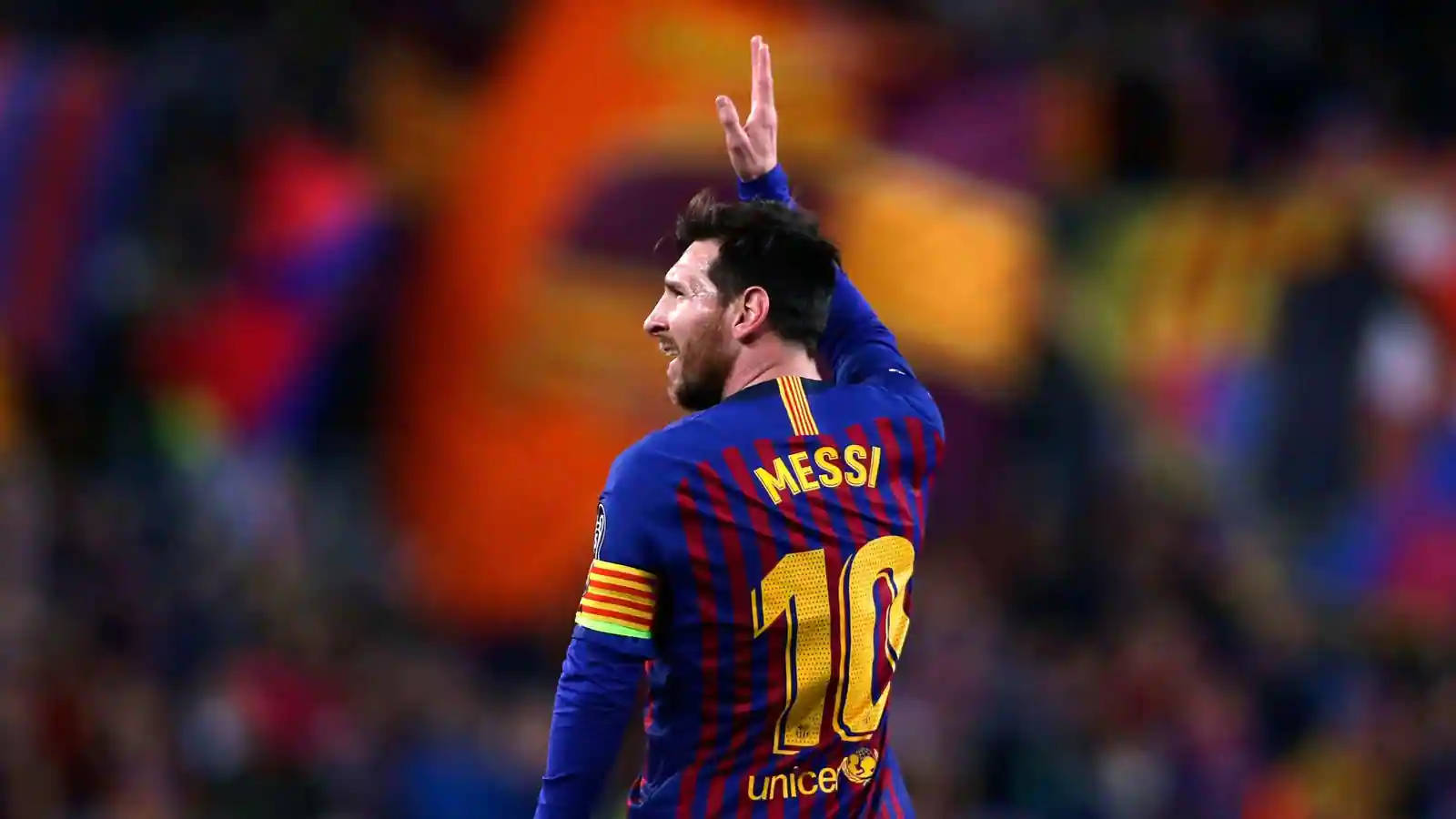 Messi 2021 Hand Up Background