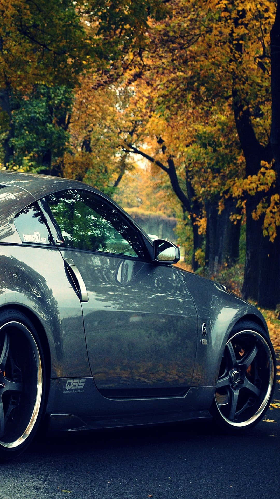 Metallic Silver Nissan 350z Iphone Background