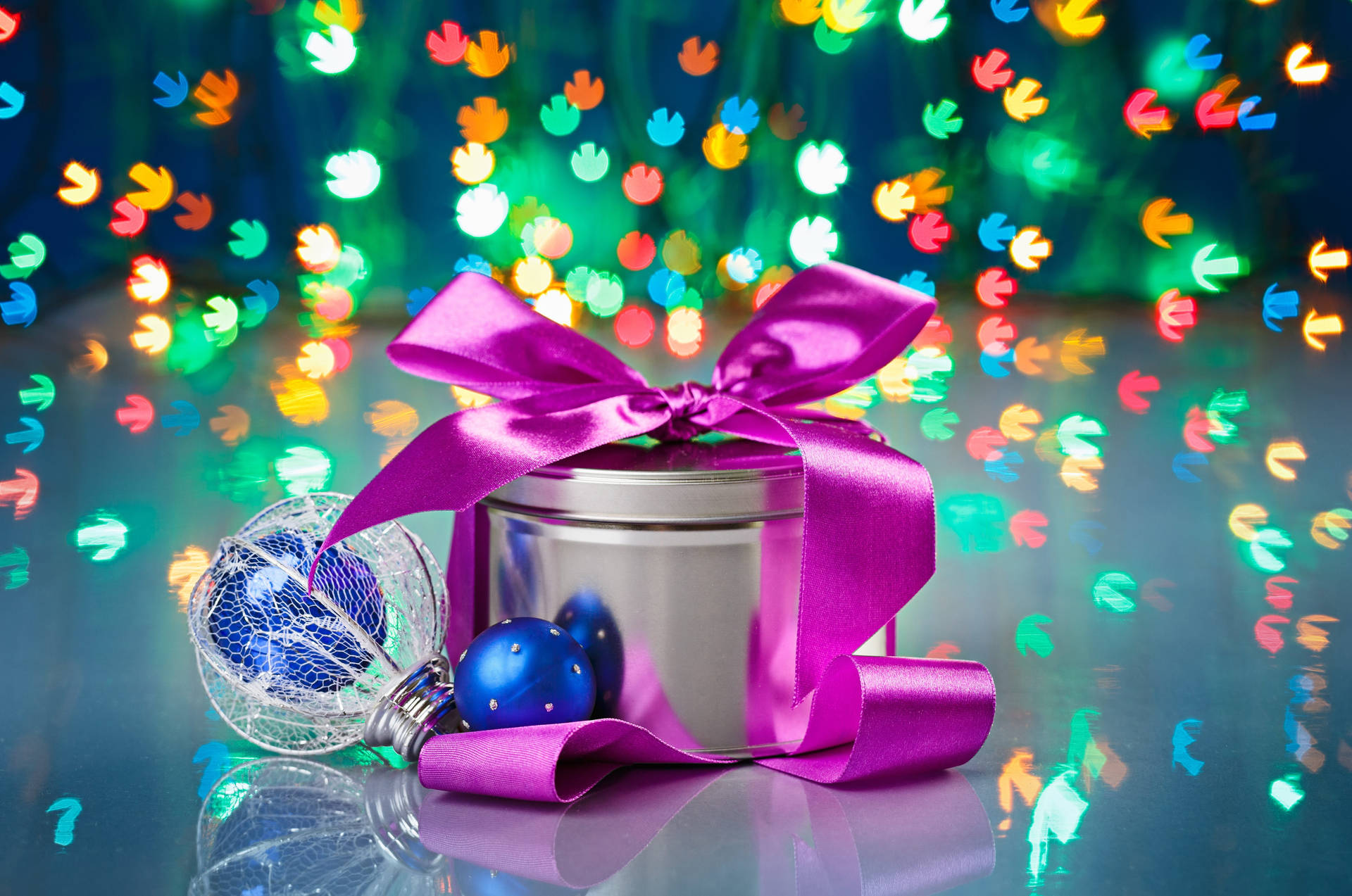 Metallic Tin For Gift Packaging Background