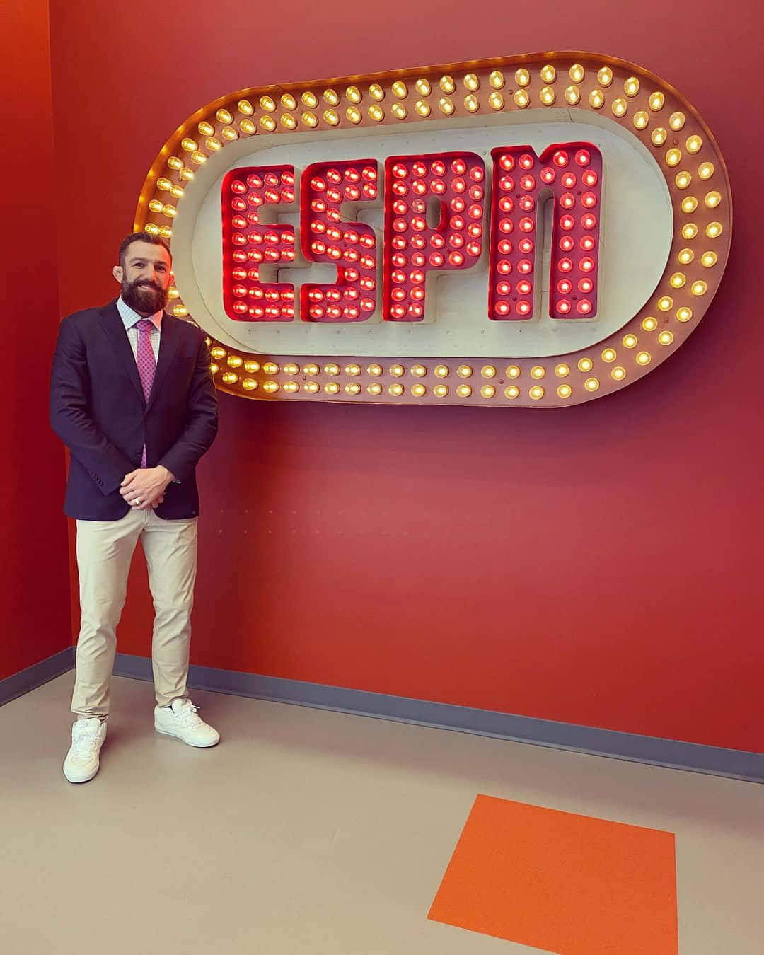 Michael Chiesa Espn Wall Sign Background