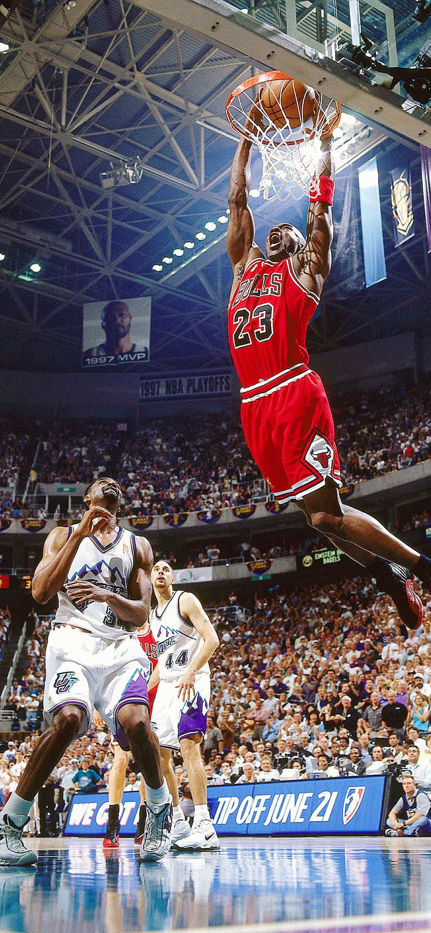 Michael Jordan Displays His New Limited Edition Personalised Iphone Background