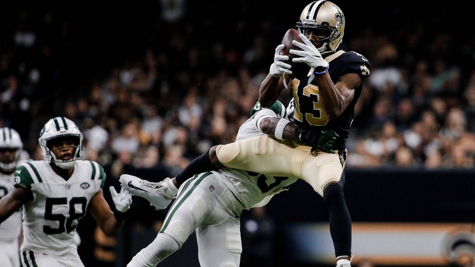 Michael Thomas Tackled Catch Background