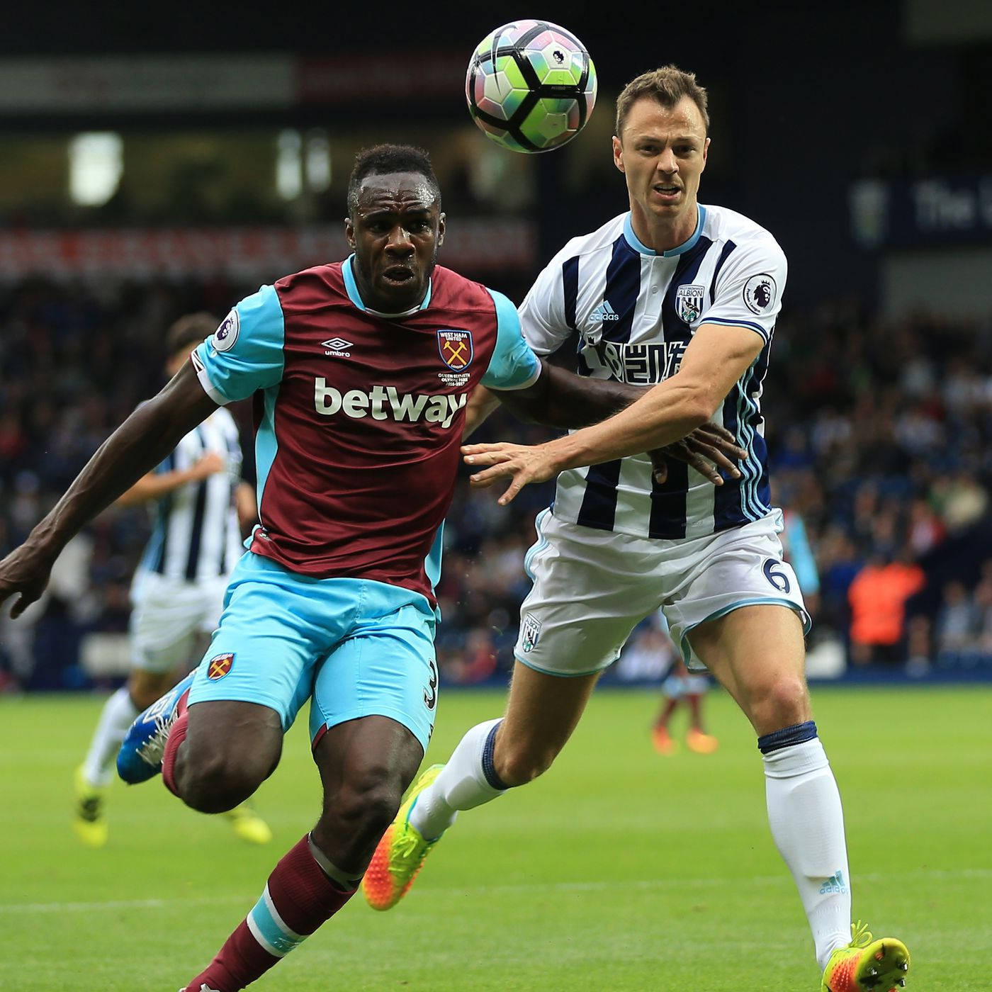 Michail Antonio Ball Near Head Background