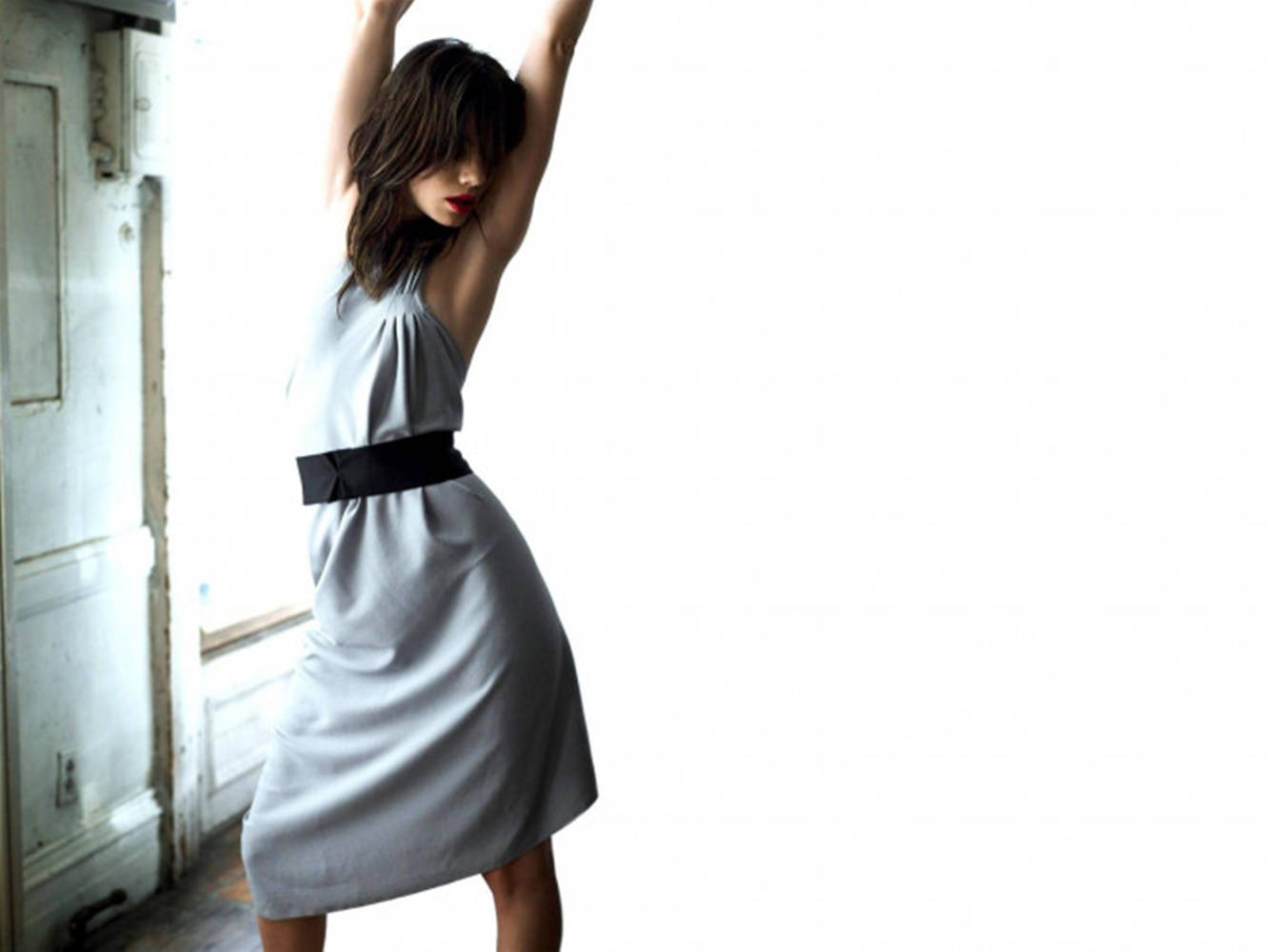 Michelle Monaghan Dance Session Background