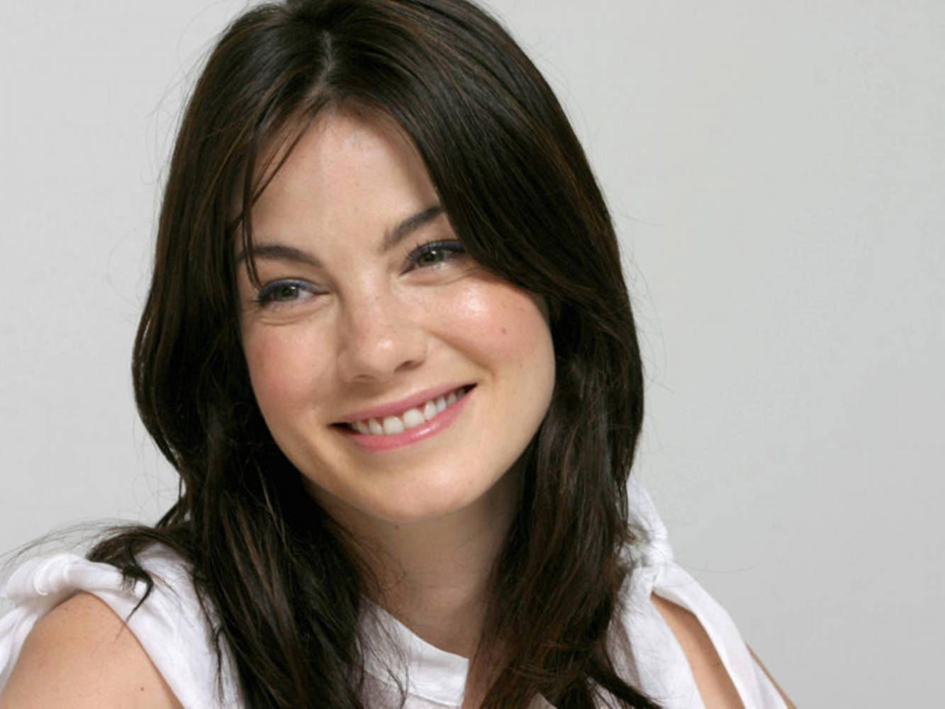 Michelle Monaghan Radiant Smile Background