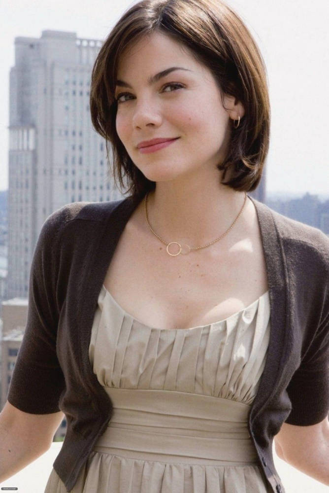 Michelle Monaghan Short Hairstyle Background