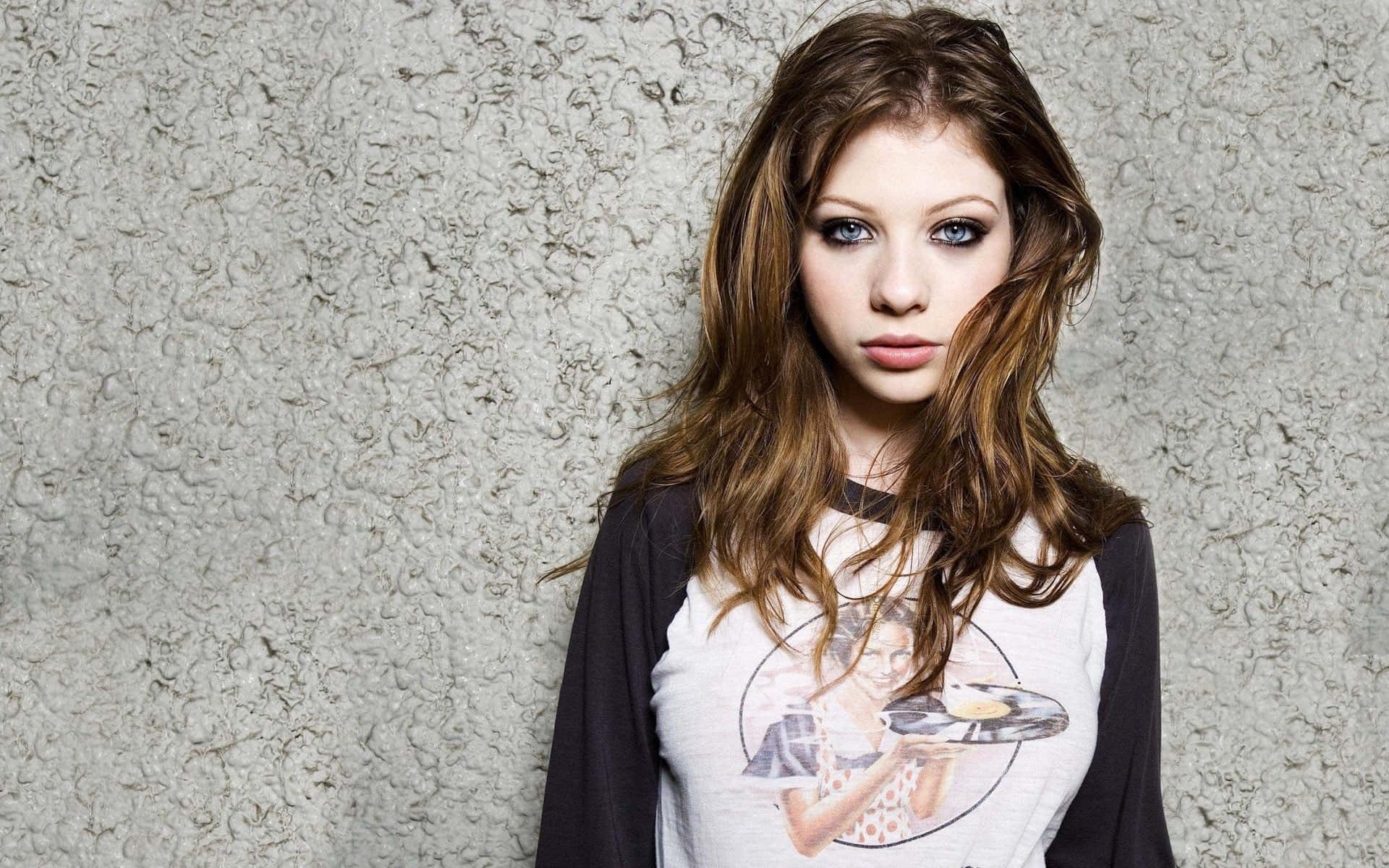 Michelle Trachtenberg Stunning Portrait Background