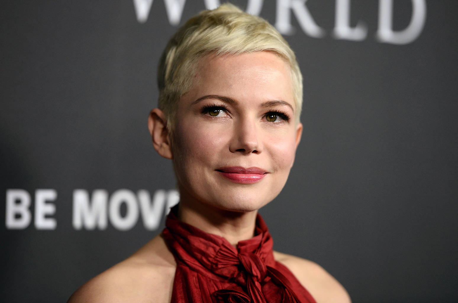 Michelle Williams In All The Money In The World Closeup Background