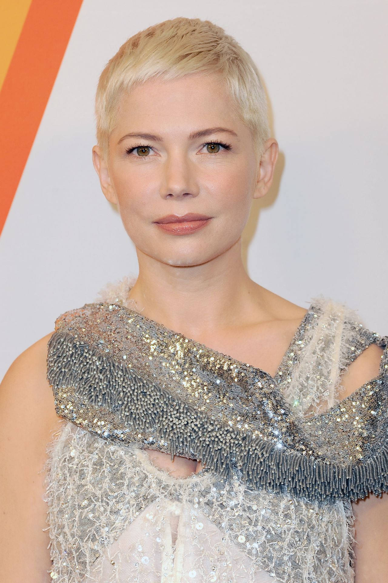 Michelle Williams Louis Vuitton Exhibition Opening Background