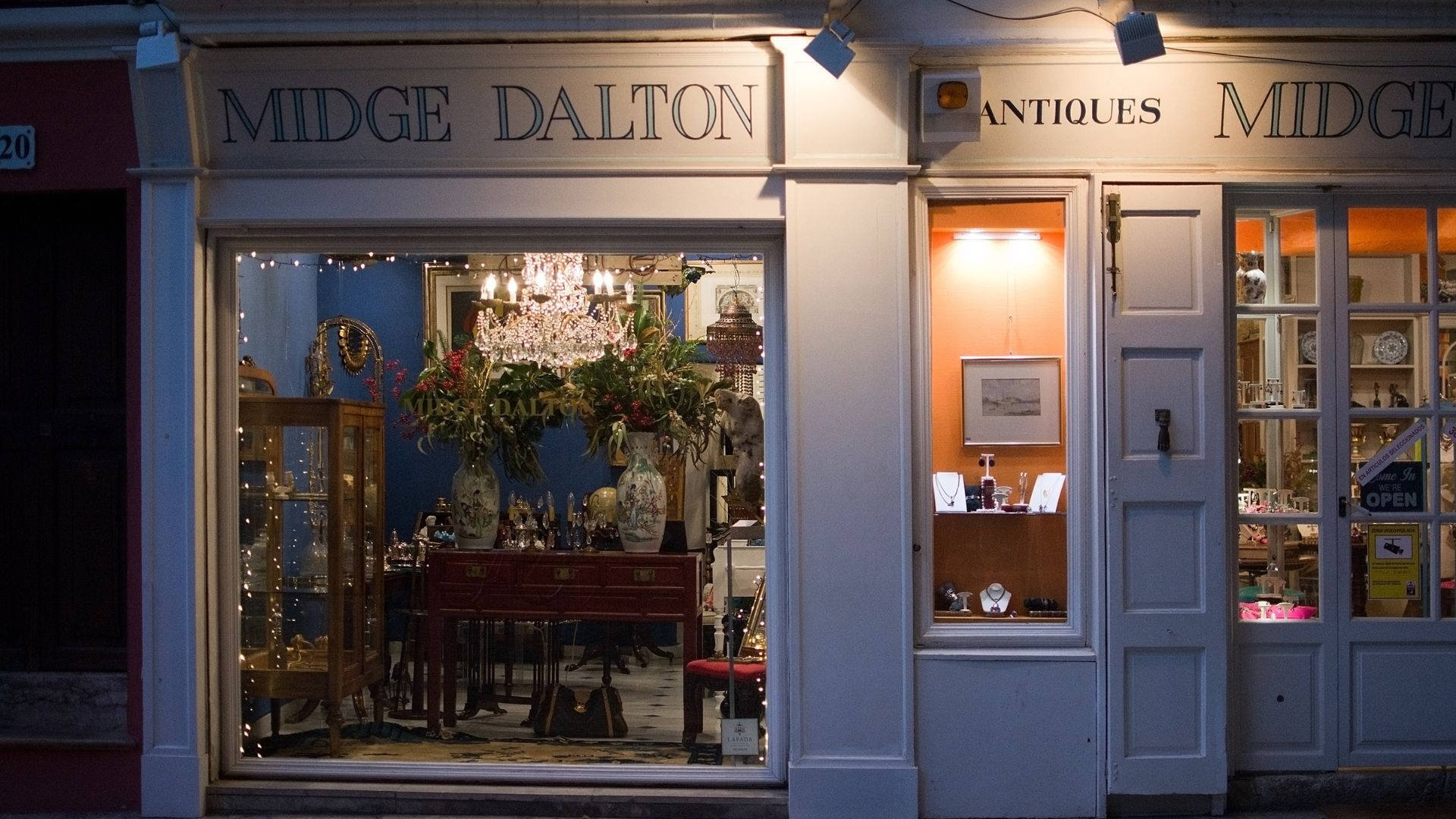 Midge Dalton Antique Shop Huge Window Background