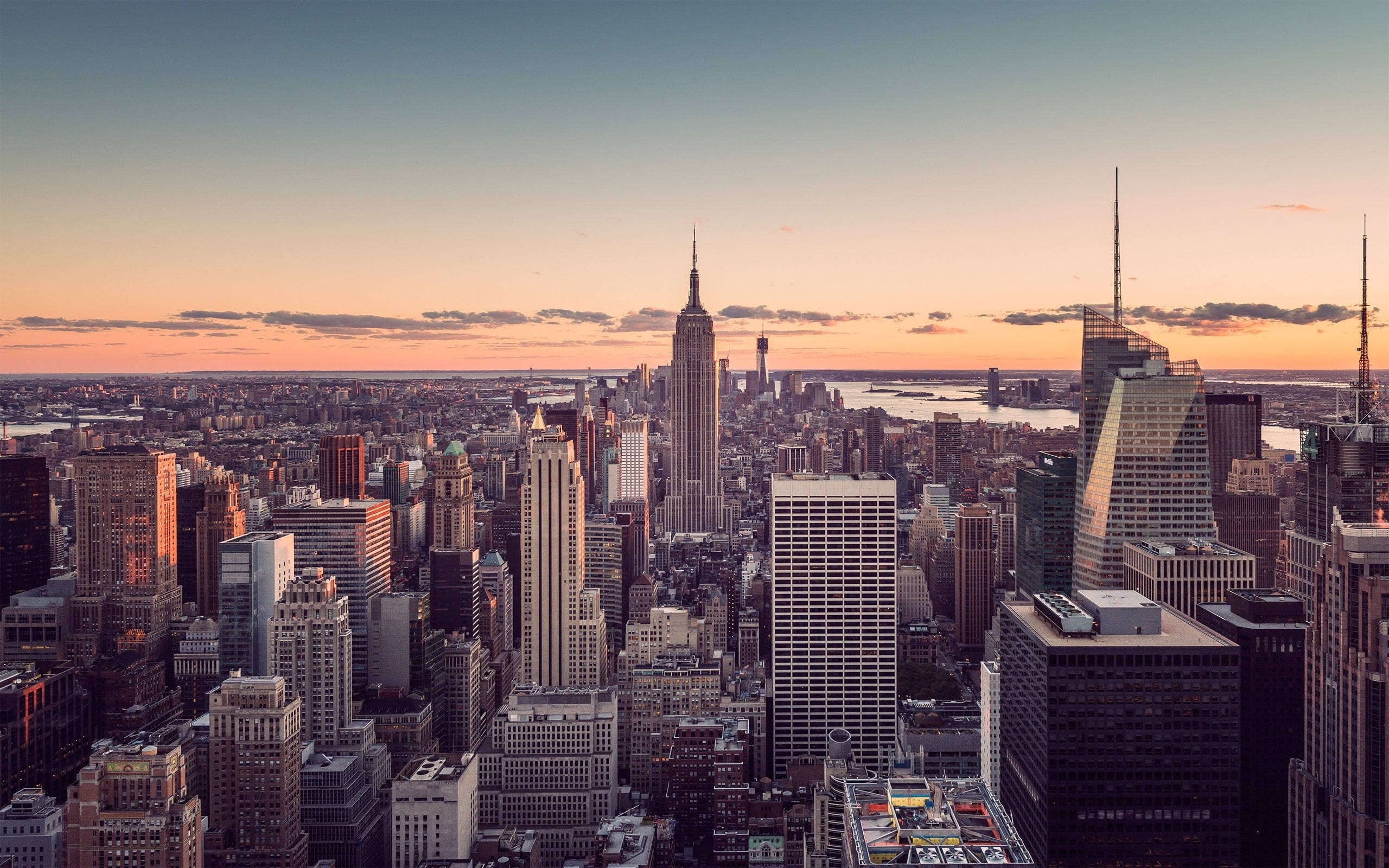 Midtown American City Manhattan Skyline Background