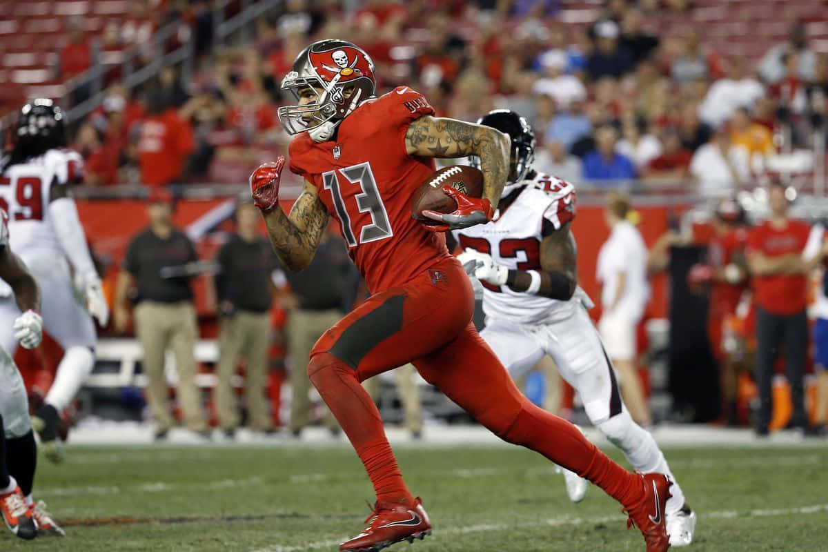 Mike Evans, Wide Receiver For The Tampa Bay Buccaneers Background