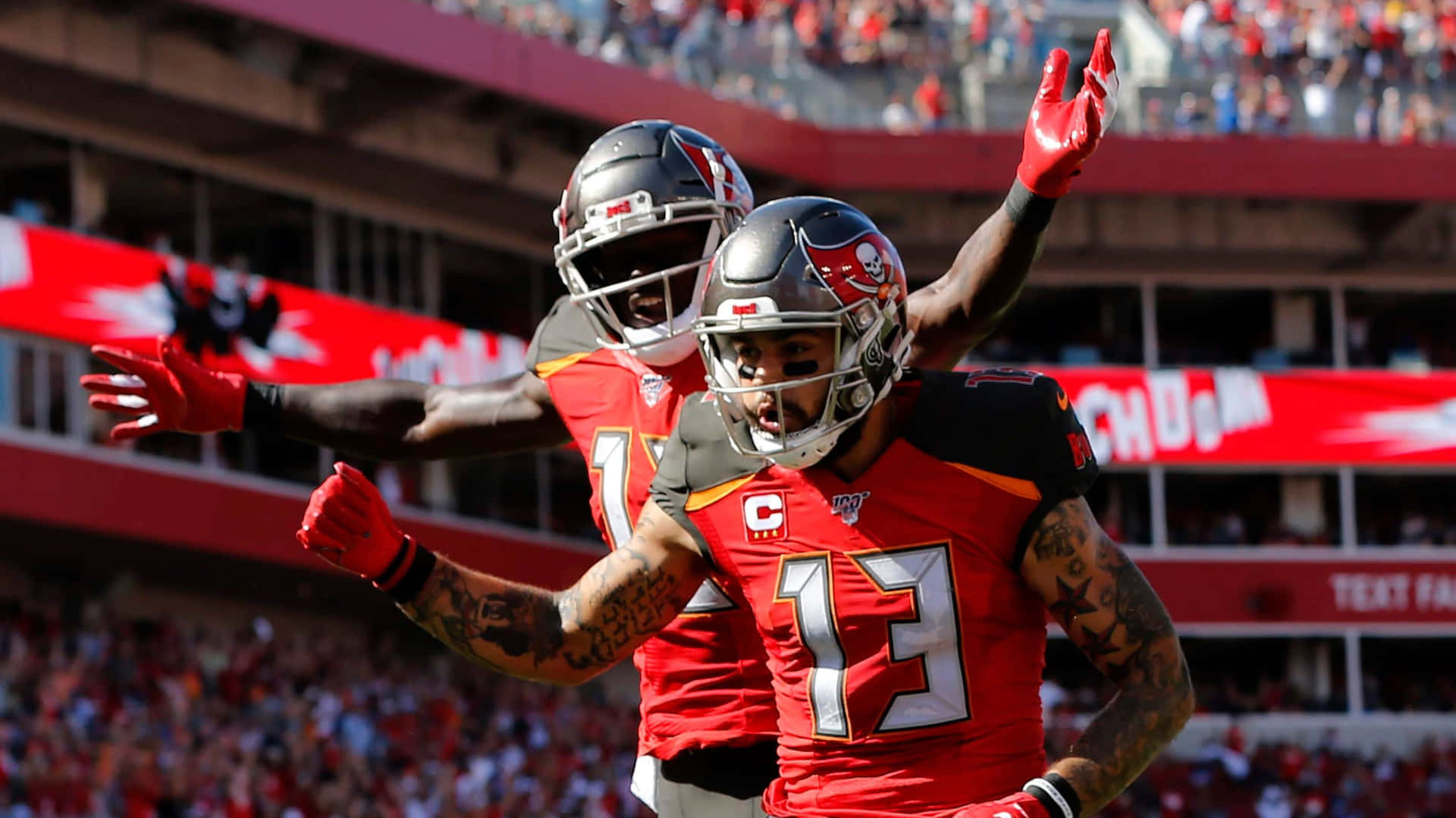 Mike Evans, Wide Receiver For The Tampa Bay Buccaneers Background