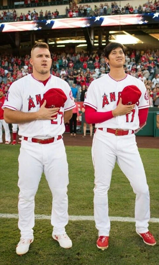 Mike Trout Ans Shohei Ohtani Background