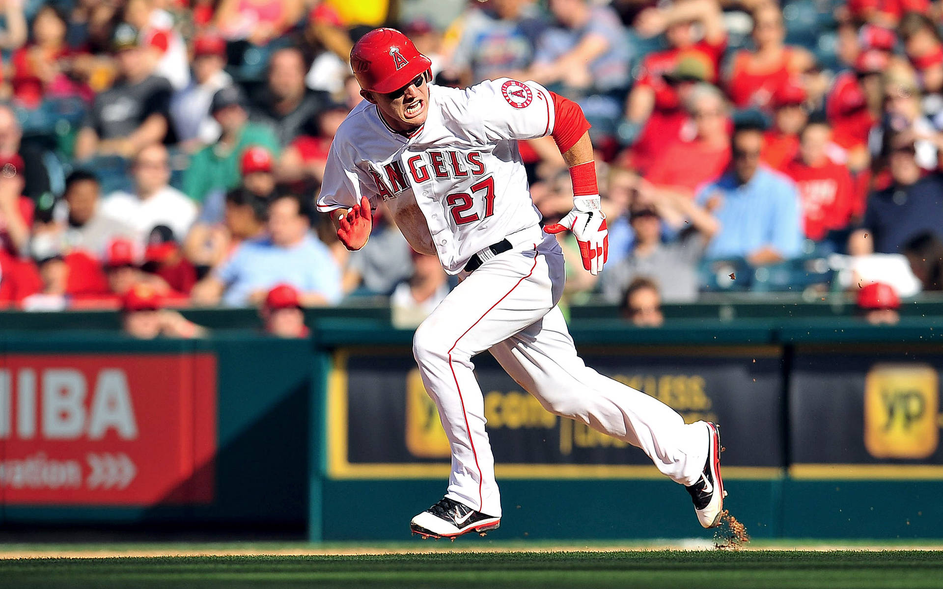 Mike Trout Running Background