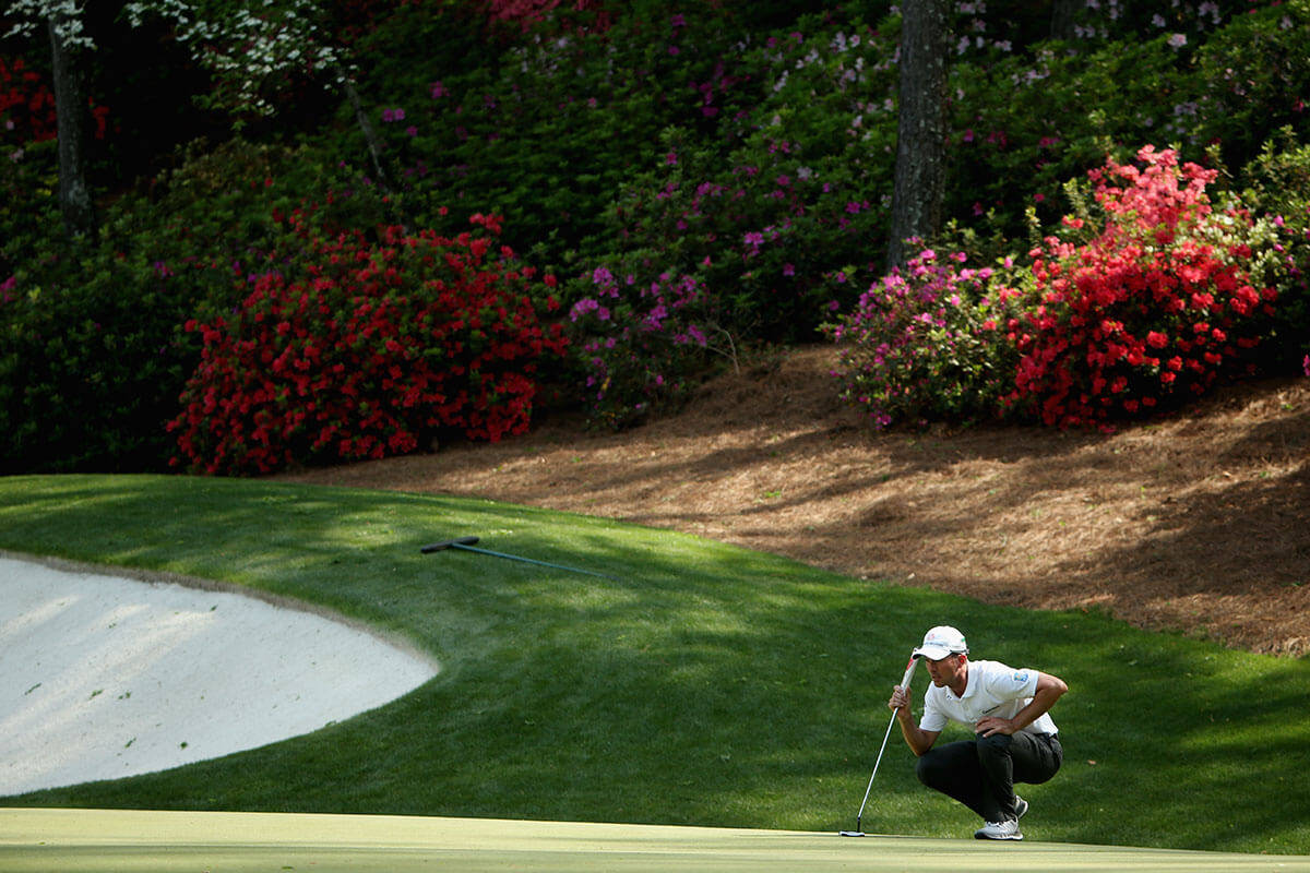 Mike Weir On Golf Course Background