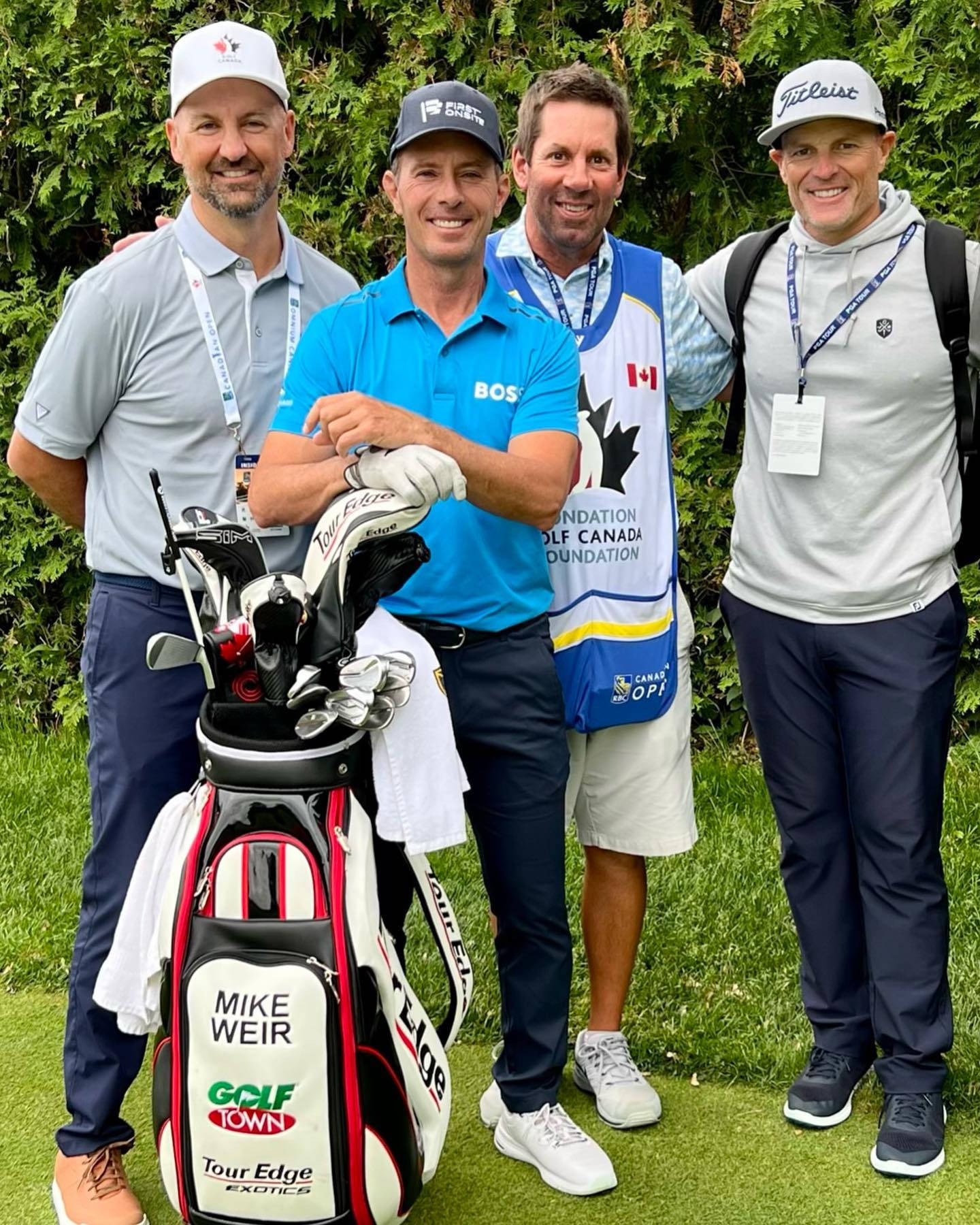 Mike Weir With Caddie And Others Background