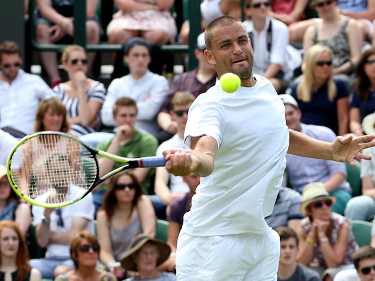 Mikhail Youzhny Playing Tennis