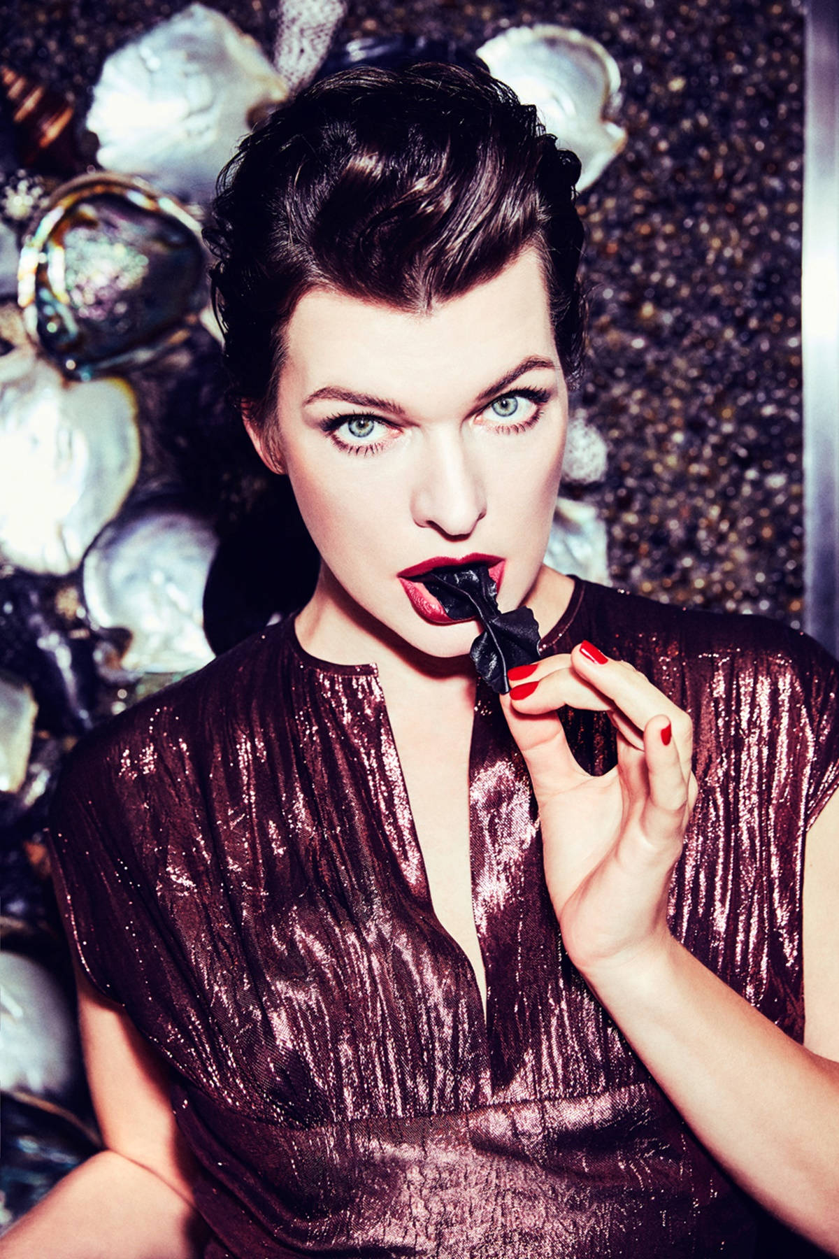 Milla Jovovich Glam Party Makeup