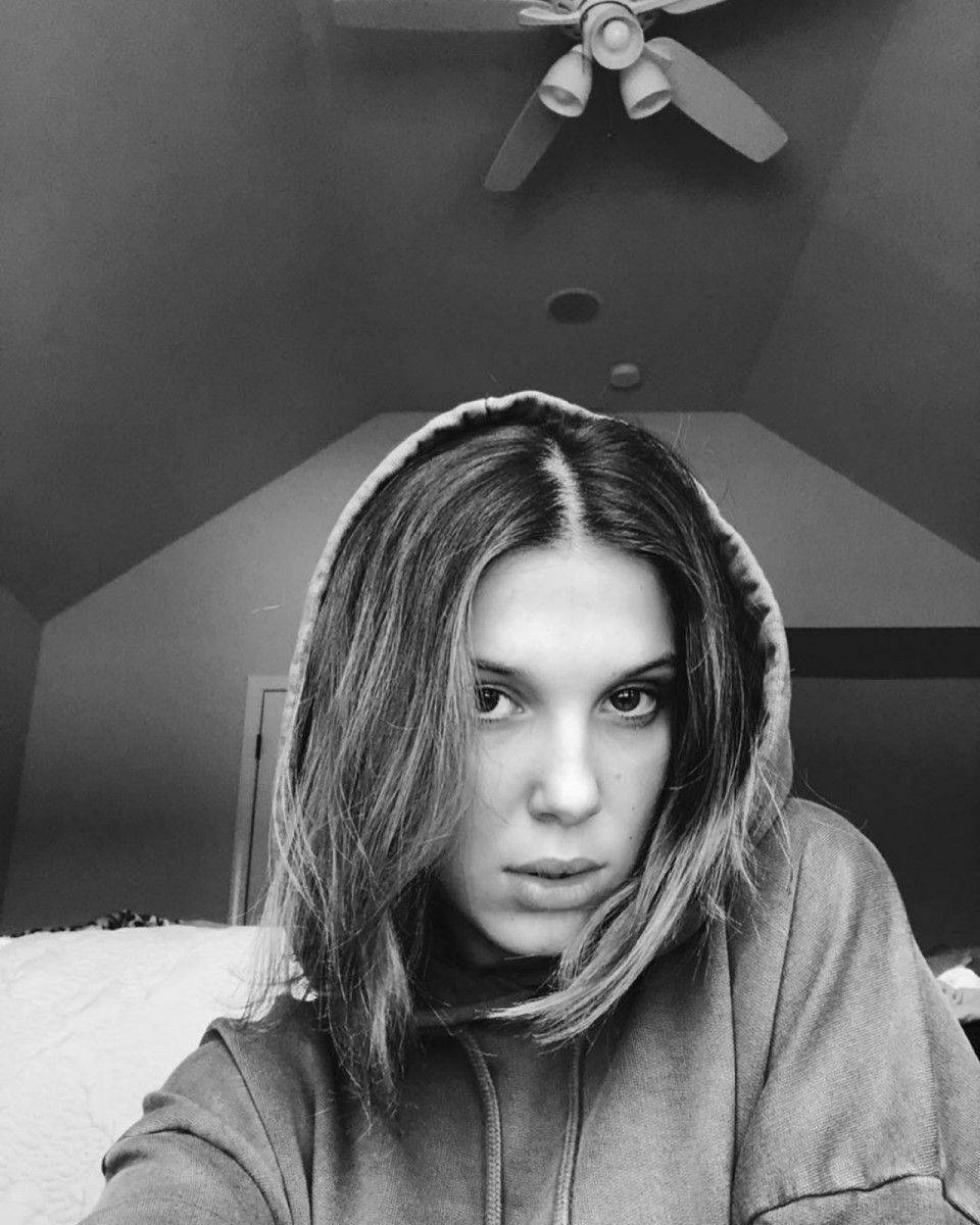 Millie Bobby Brown Looks Stunning In This Cool Black And White Selfie. Background