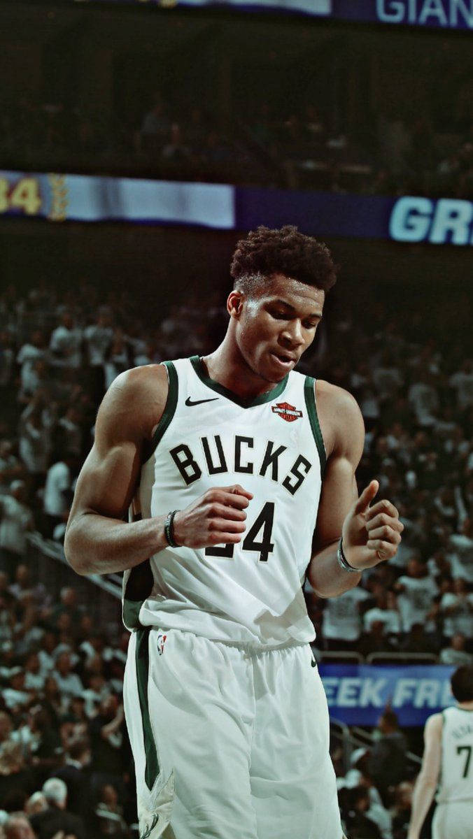 Milwaukee Bucks Center Position Background