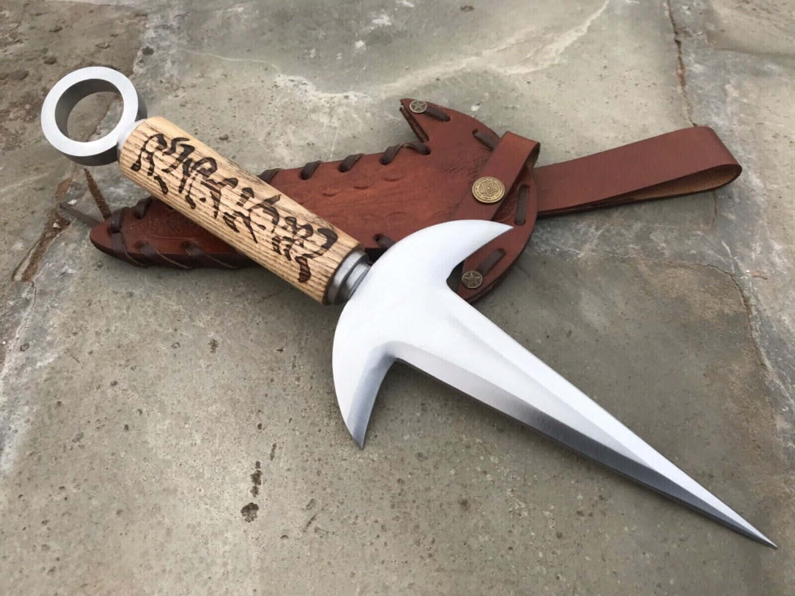 Minato Kunai Replicawith Holder Background