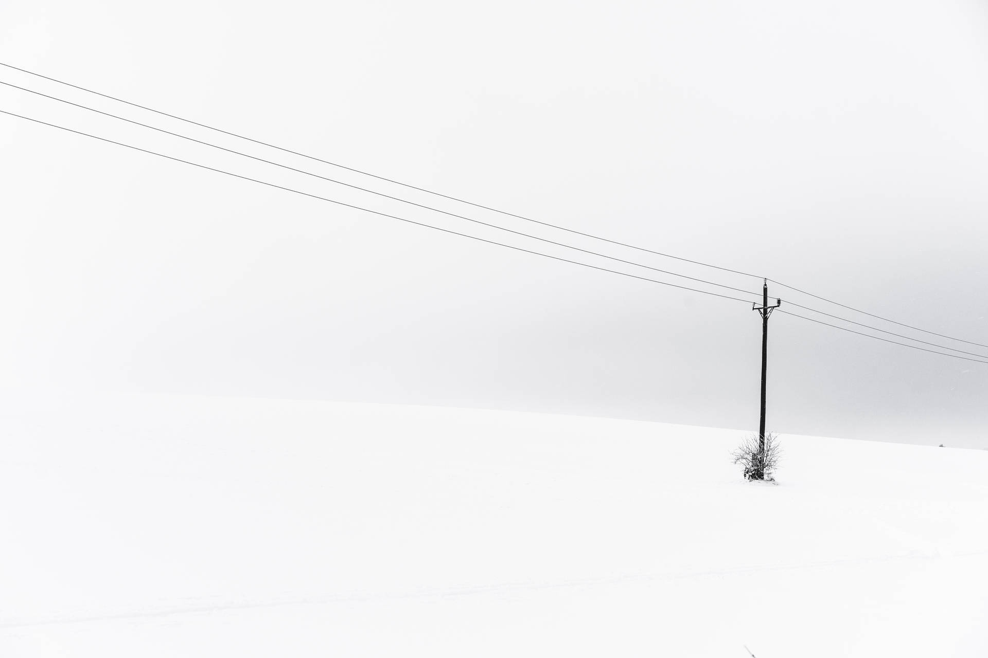 Minimalist Aesthetic Desktop Snowy Hill Power Hill Background