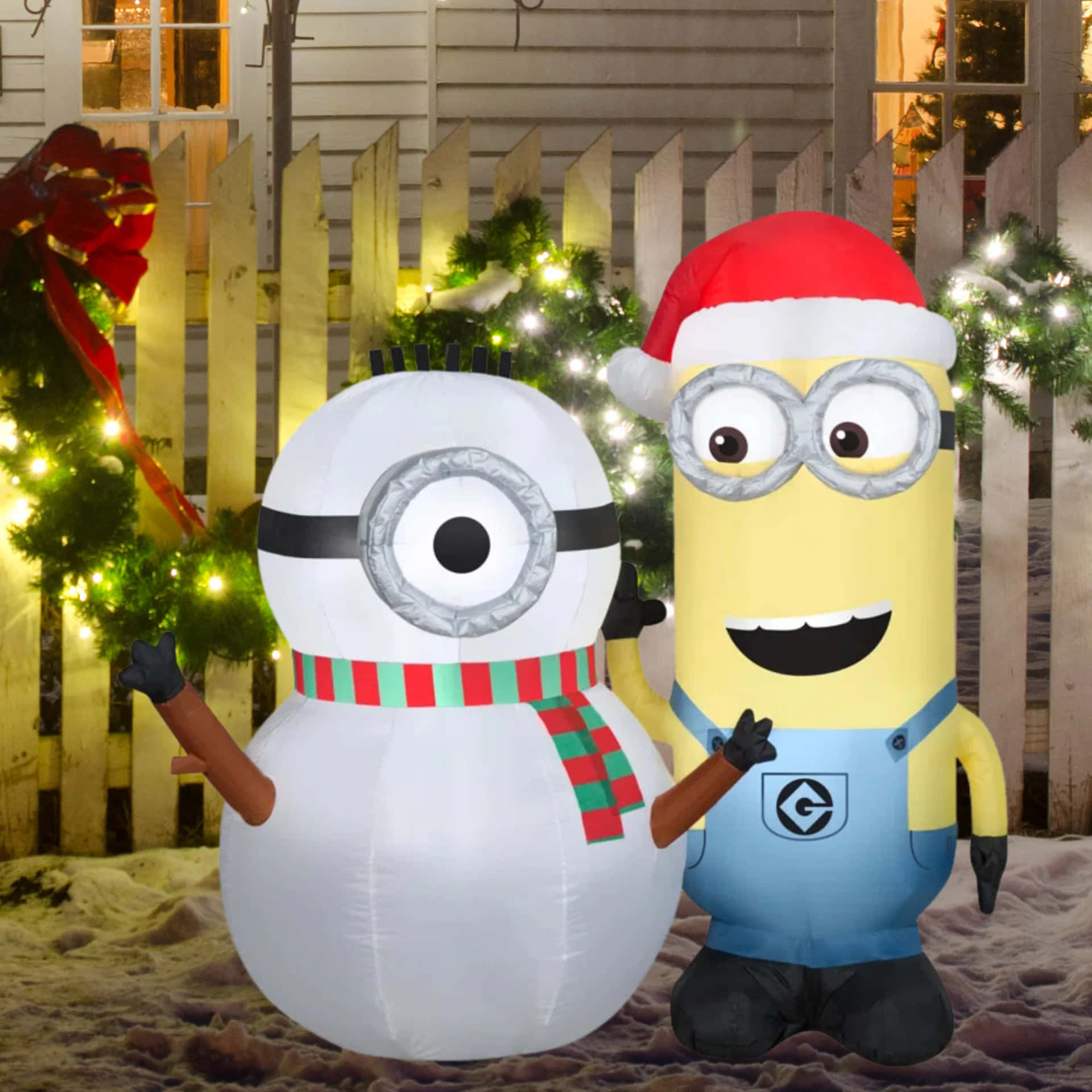 Minionand Snowman Christmas Decoration Background