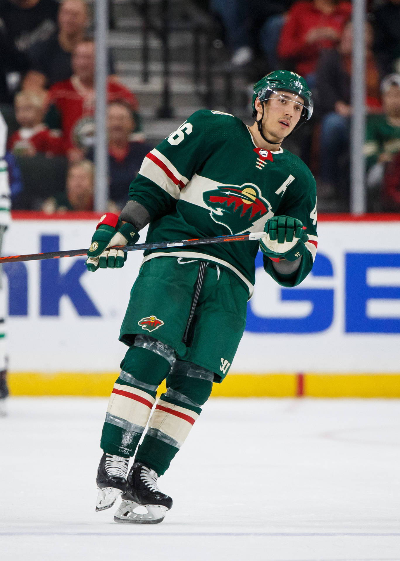 Minnesota Wild Jared Spurgeon Against Ottawa Senators Background