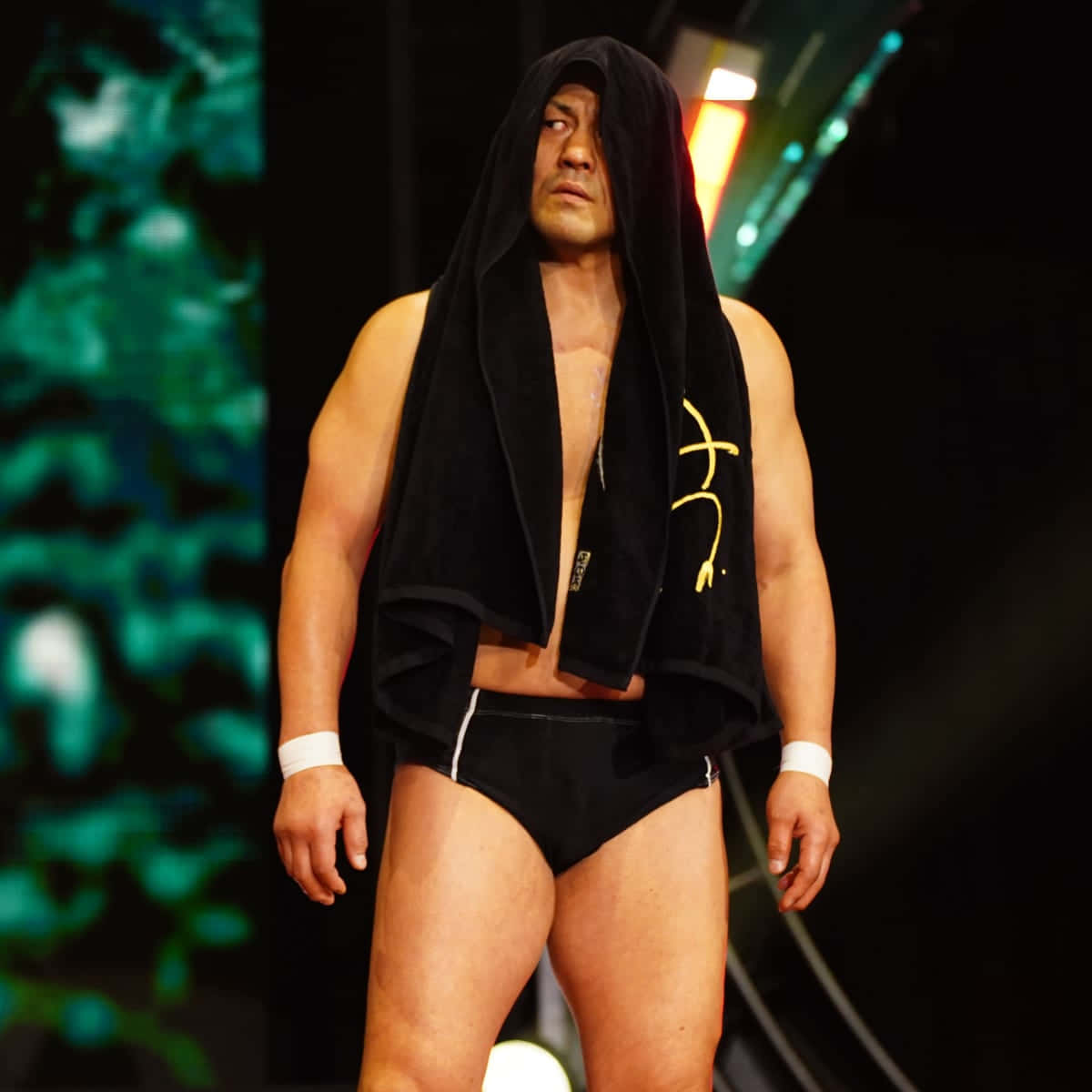 Minoru Suzuki At Aew Stage Background