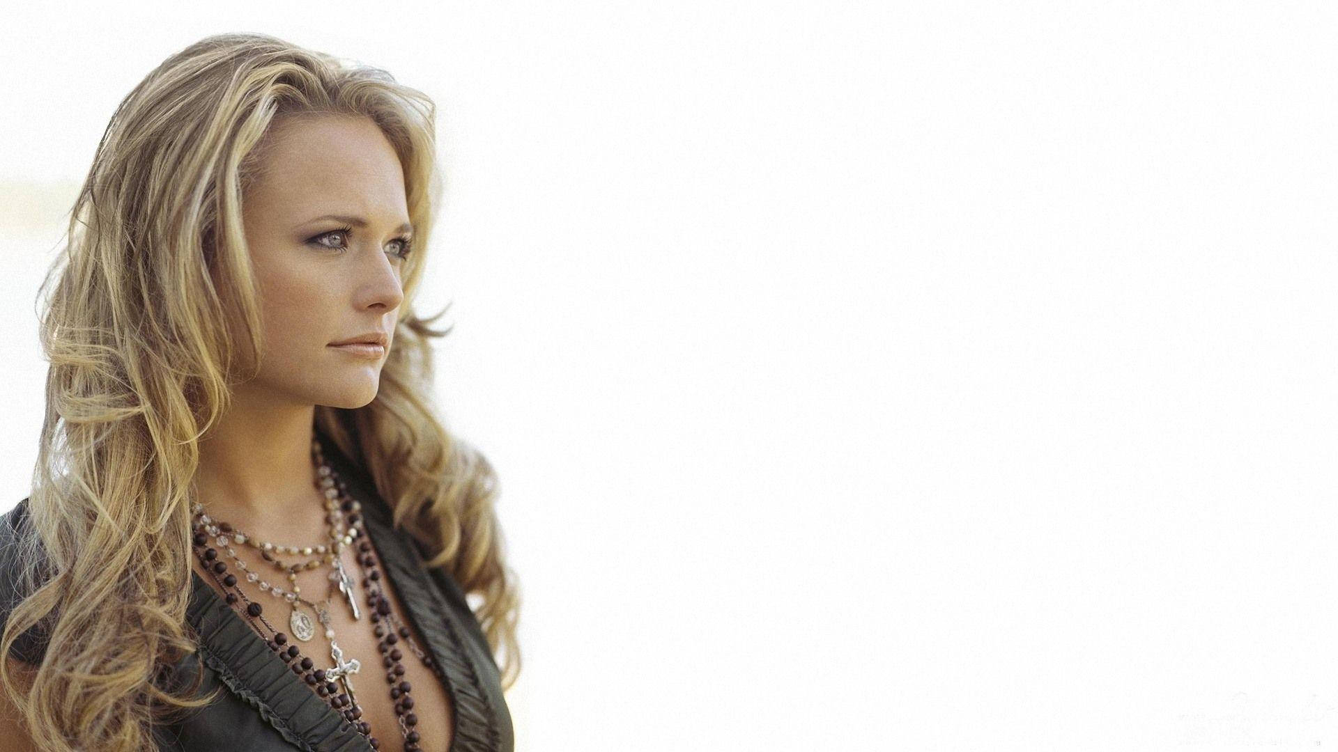 Miranda Lambert White Background