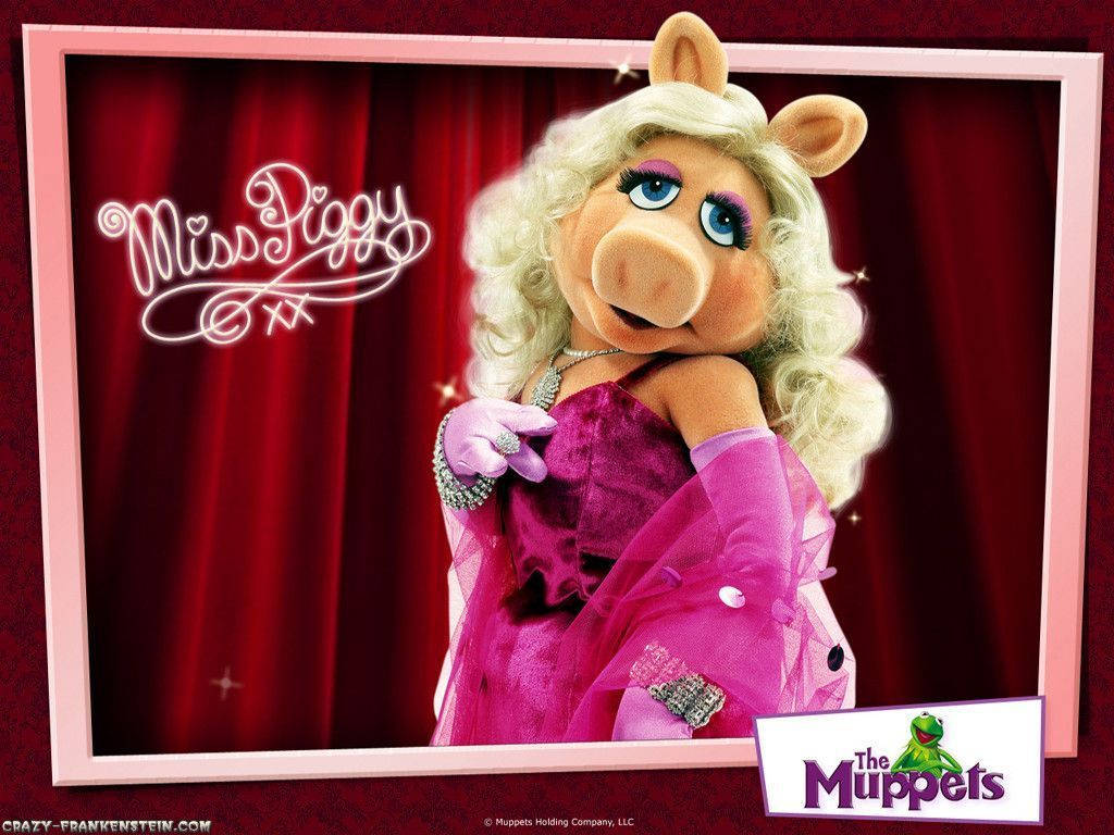 Miss Piggy In Cute Pink Dress Background