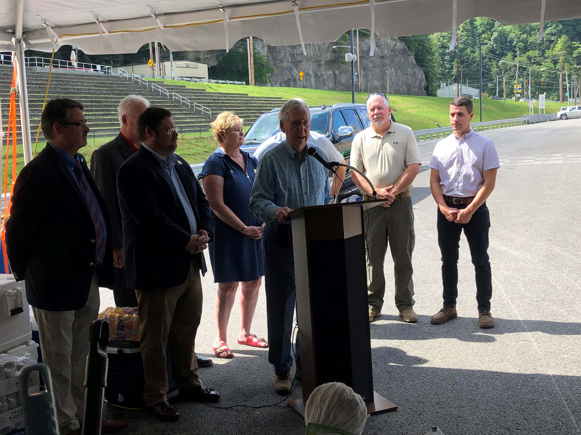 Mitch Mcconnell During Briefing In Pikeville