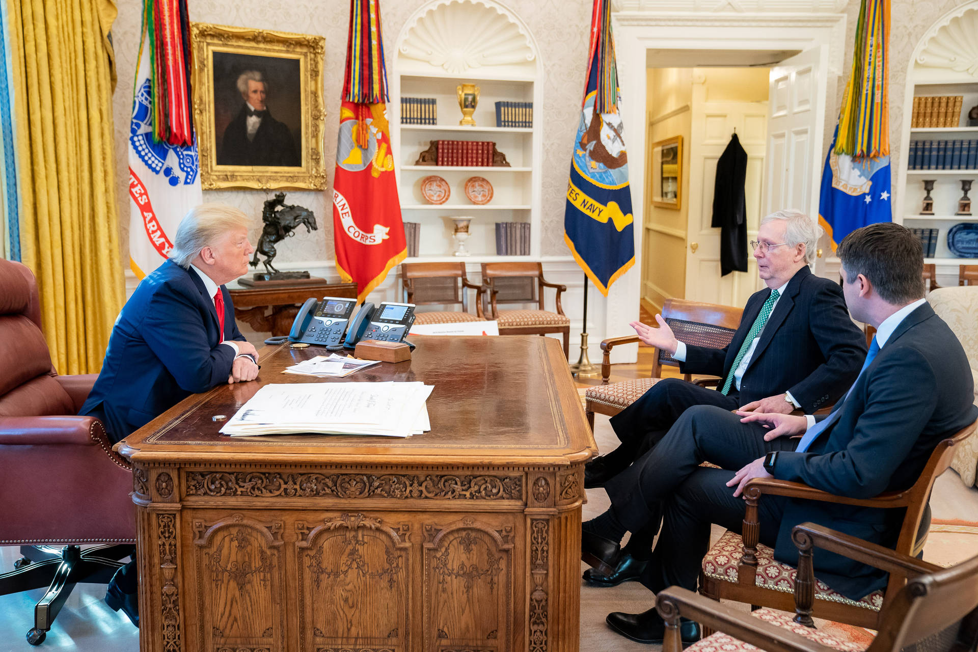 Mitch Mcconnell Meeting With President Trump In The Office Background