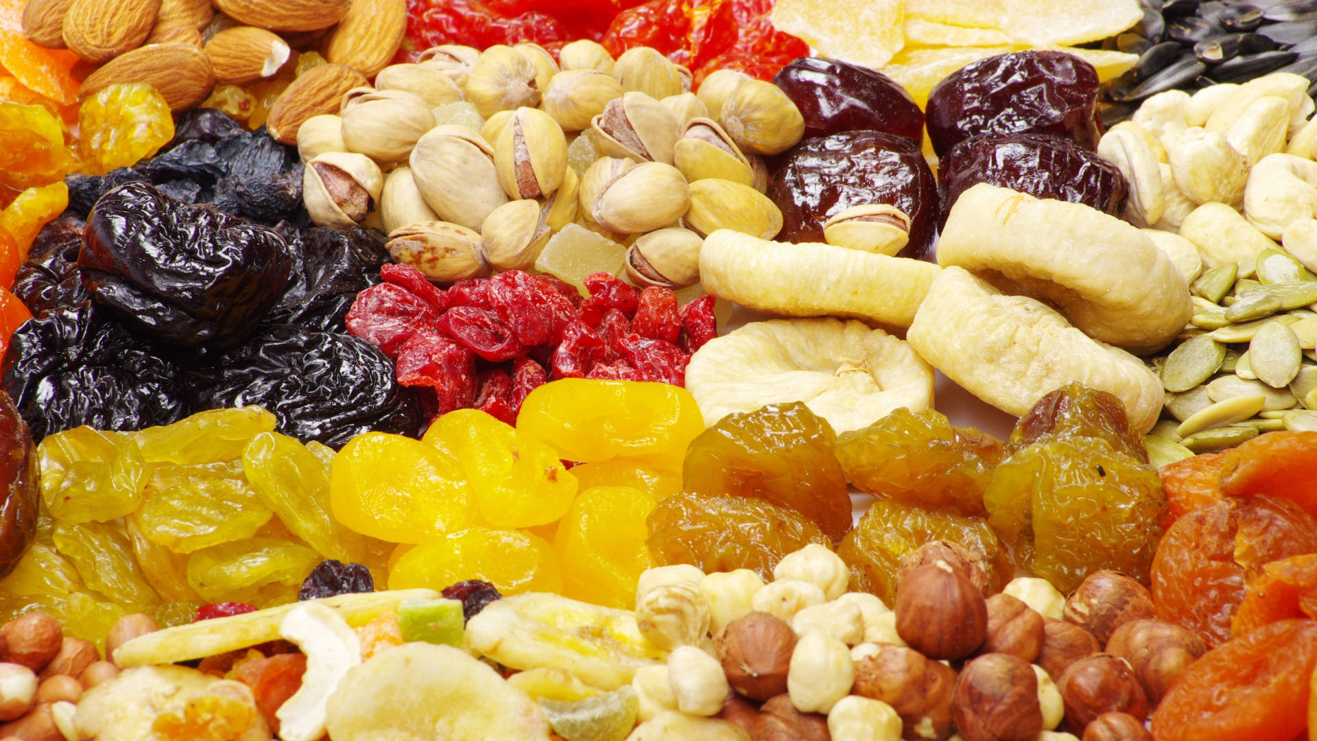 Mixed Dried Fruits And Nuts Currant