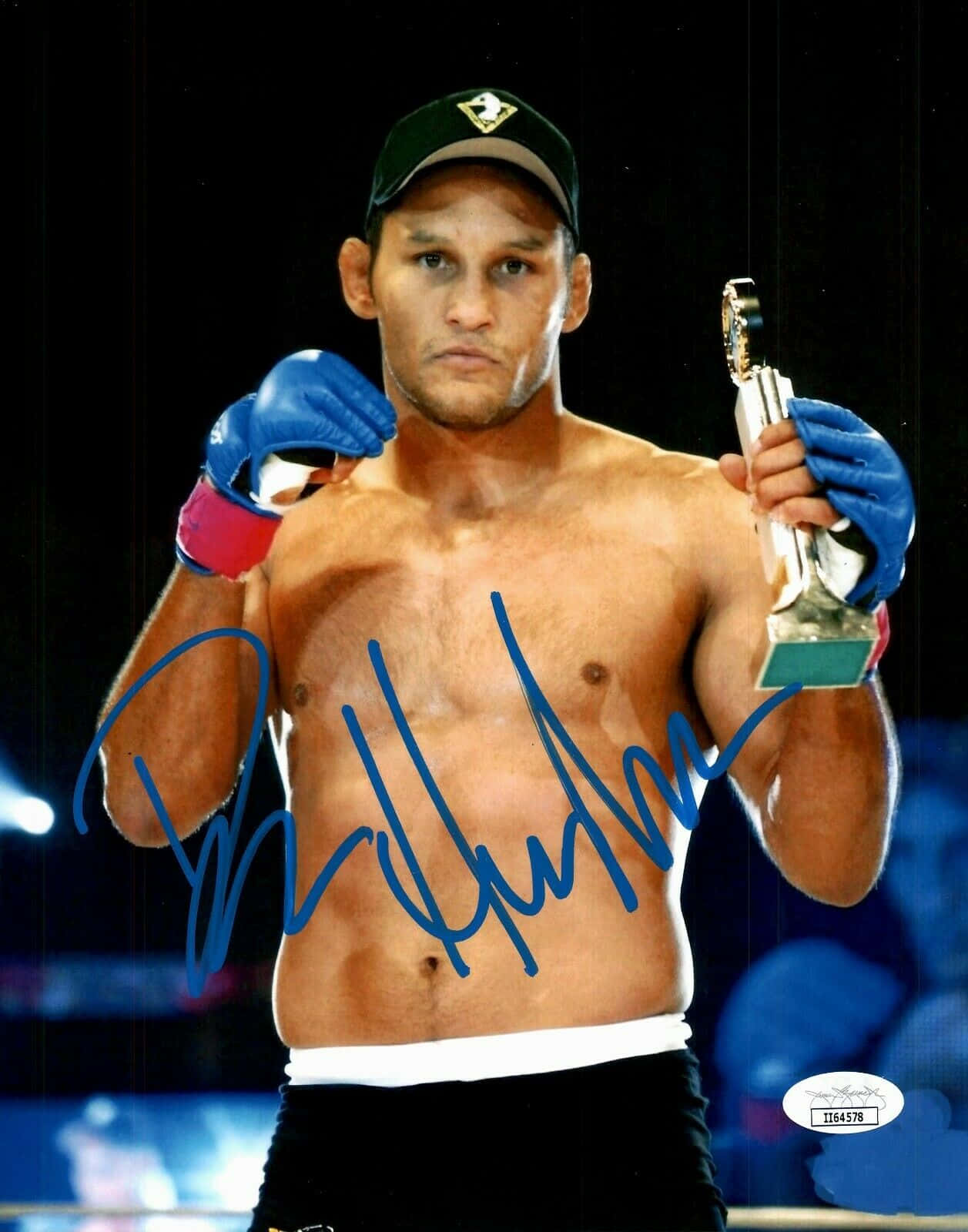 Mixed Martial Artist Dan Henderson Autograph Background