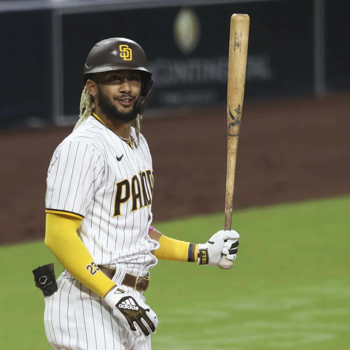 Mlb Player Fernando Tatis Jr. San Diego Padres Background