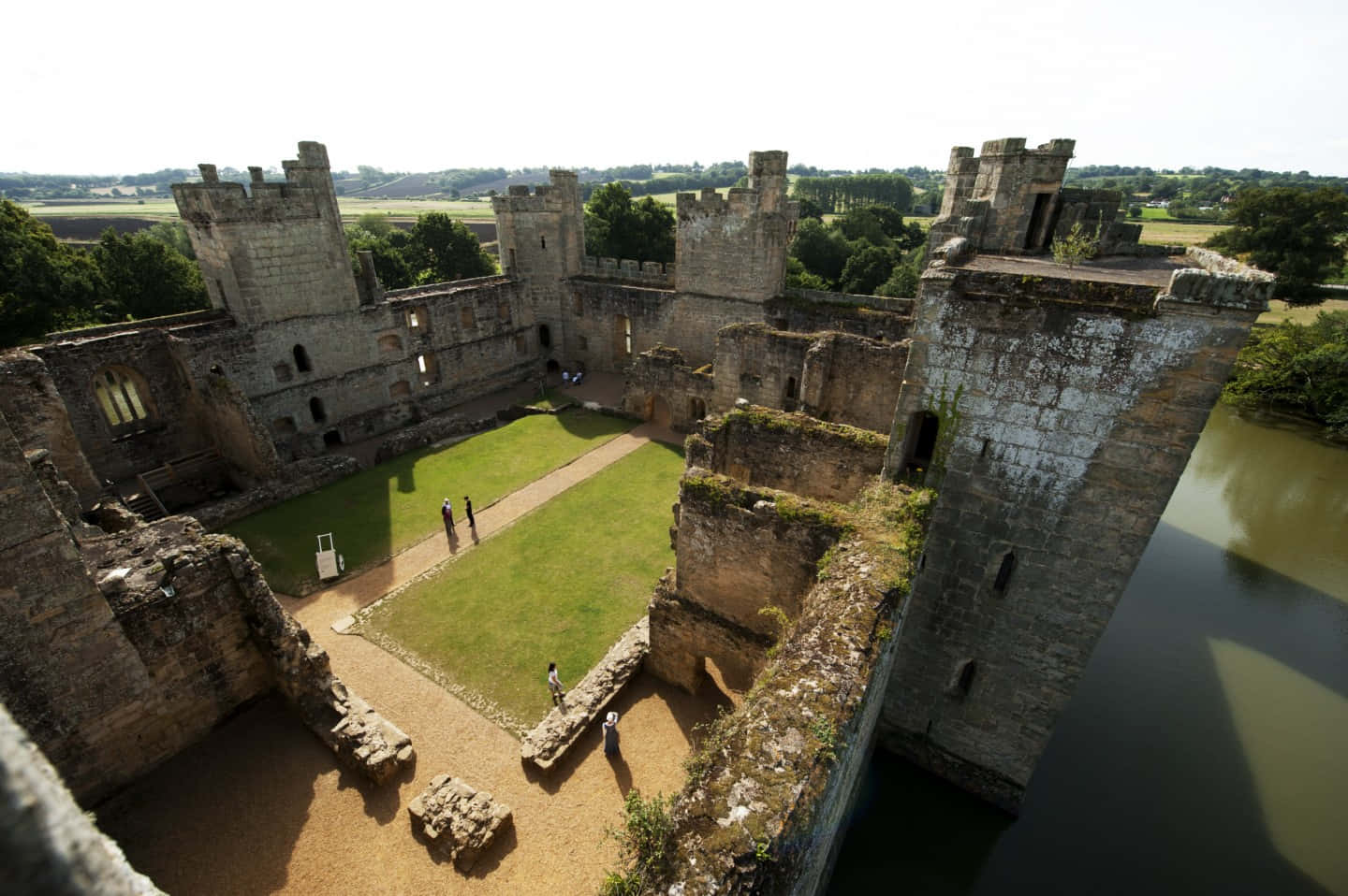 Moated Bodiam Castle Interior In England Background