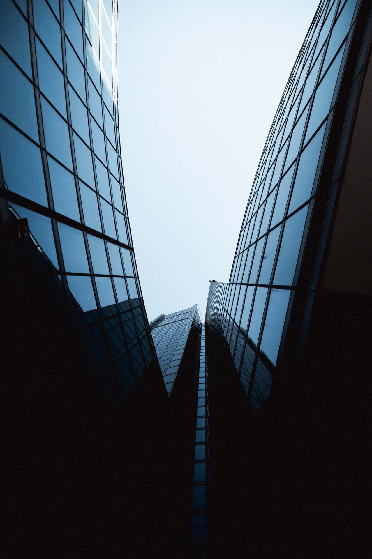 Modern Architecture Skyward View Background