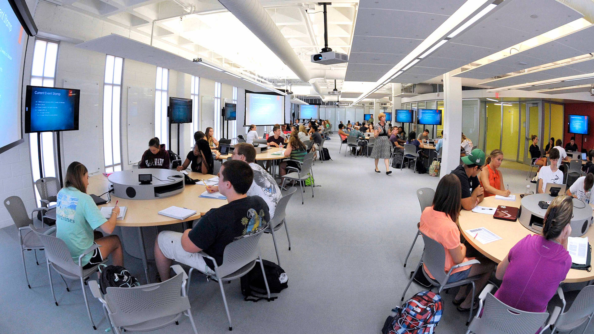 Modern Classroom In University Of North Carolina Background