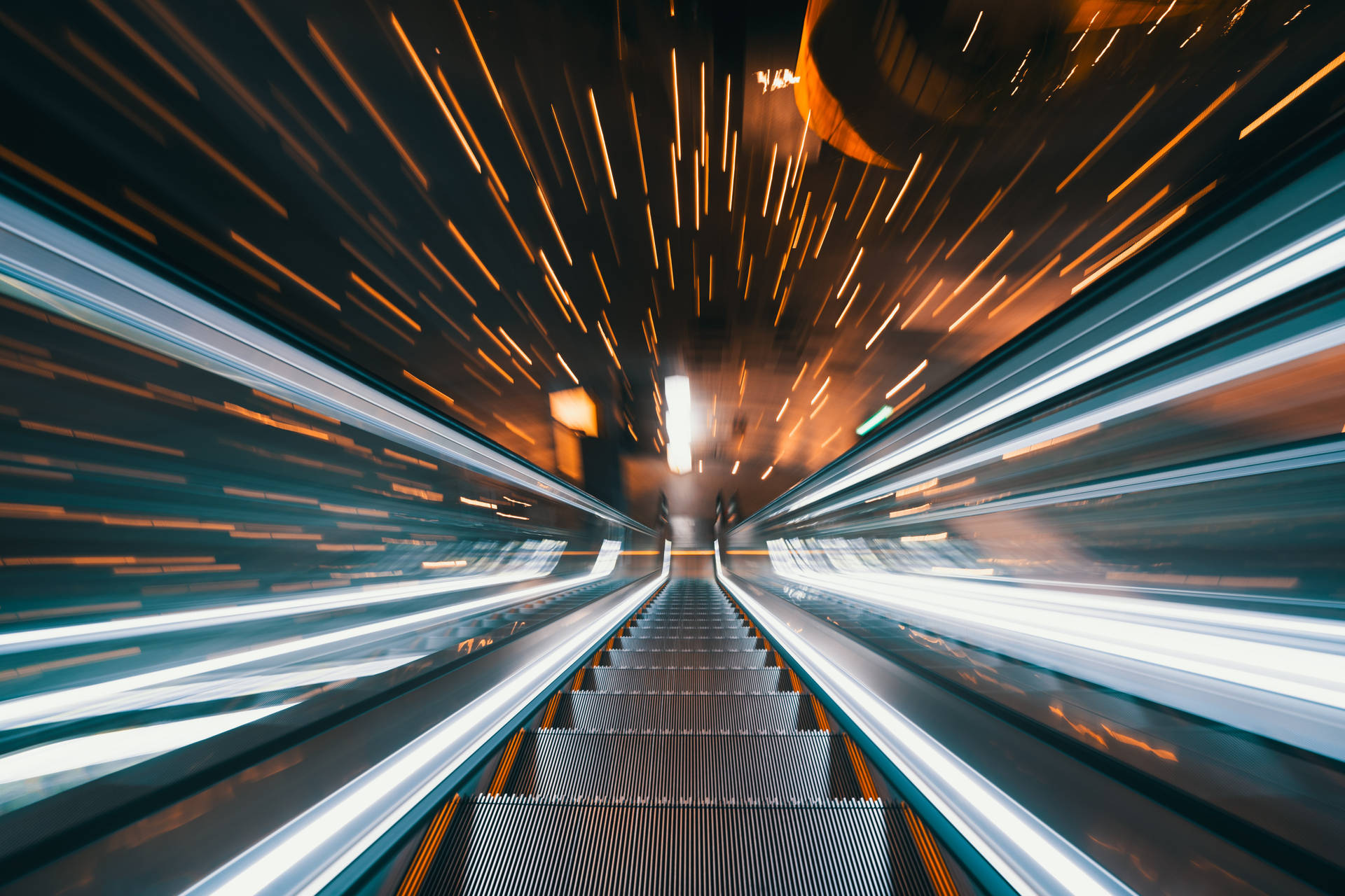 Modern Escalator In 4k Resolution Background