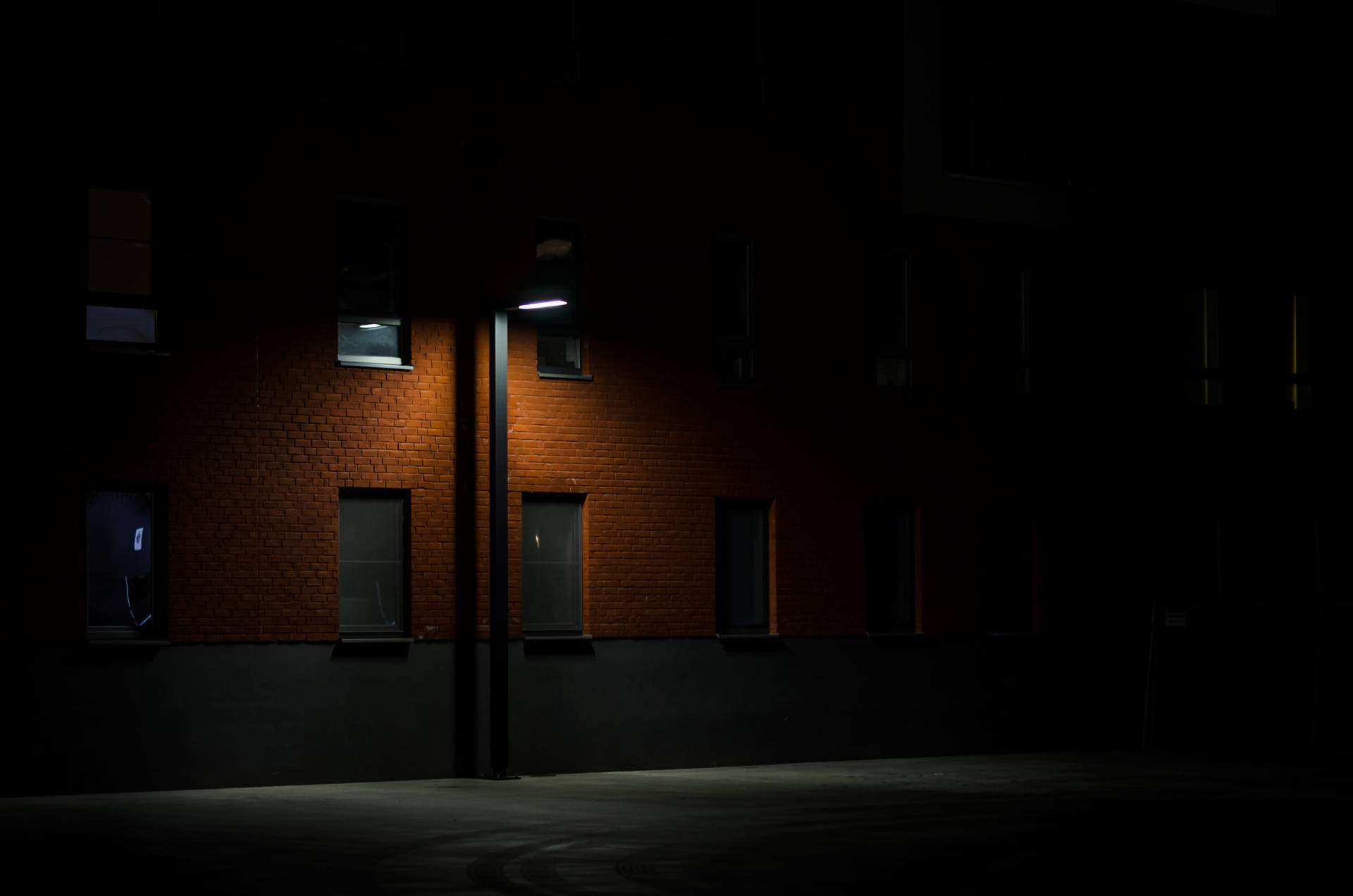 Modern Street Light Dark 4k Background