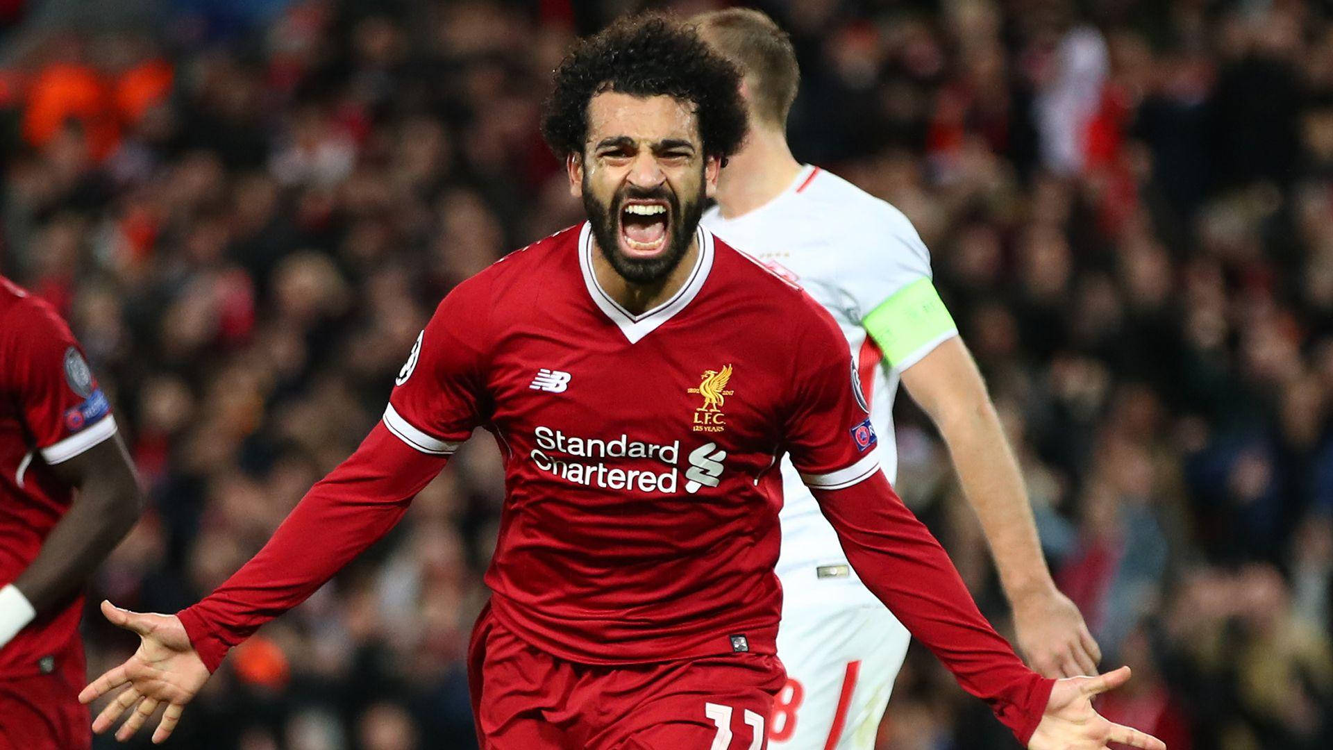 Mohamed Salah Arms Out