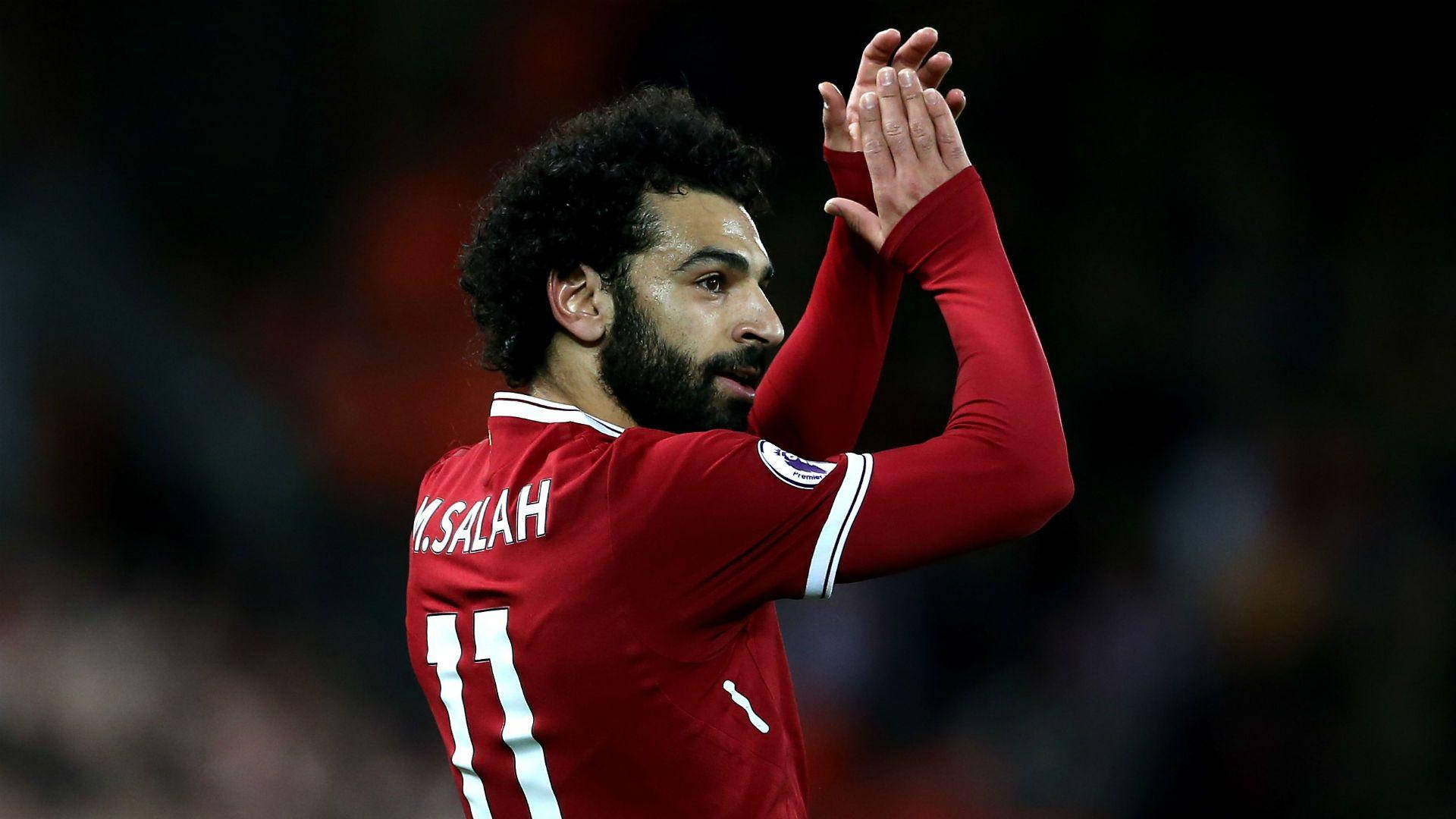 Mohamed Salah Clapping Up Background