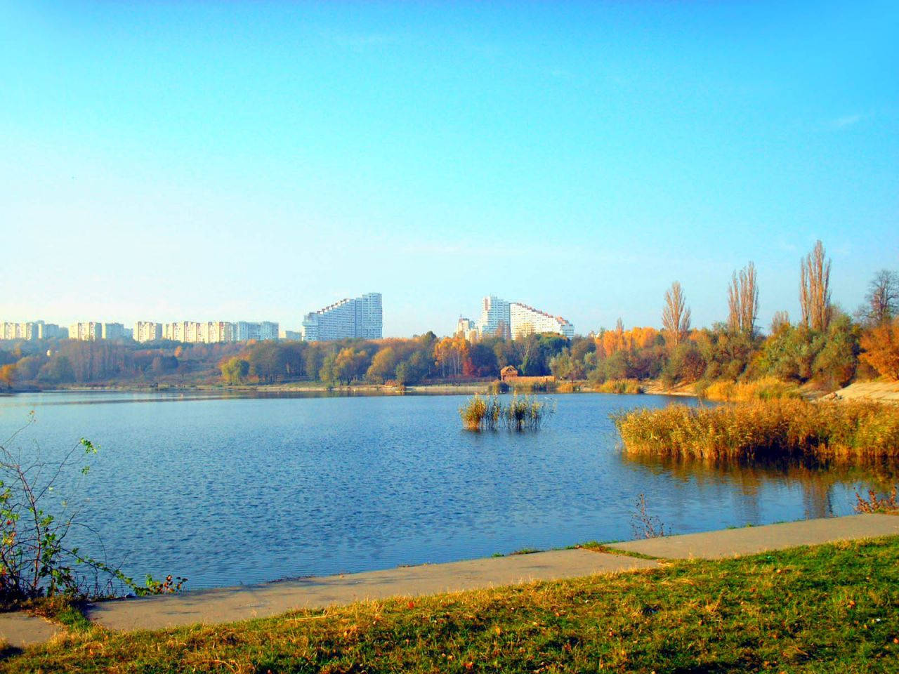 Moldova Bâc River Background